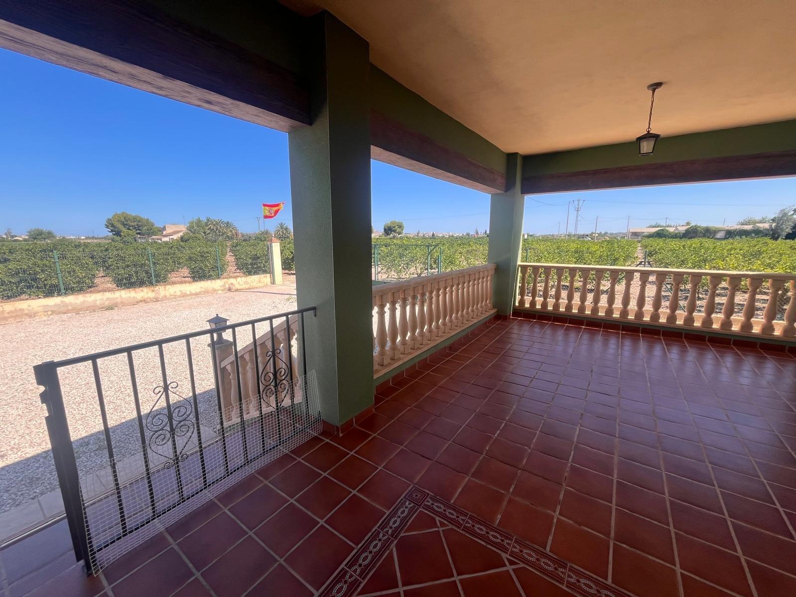 Garden in finca for sale in Daya Nueva