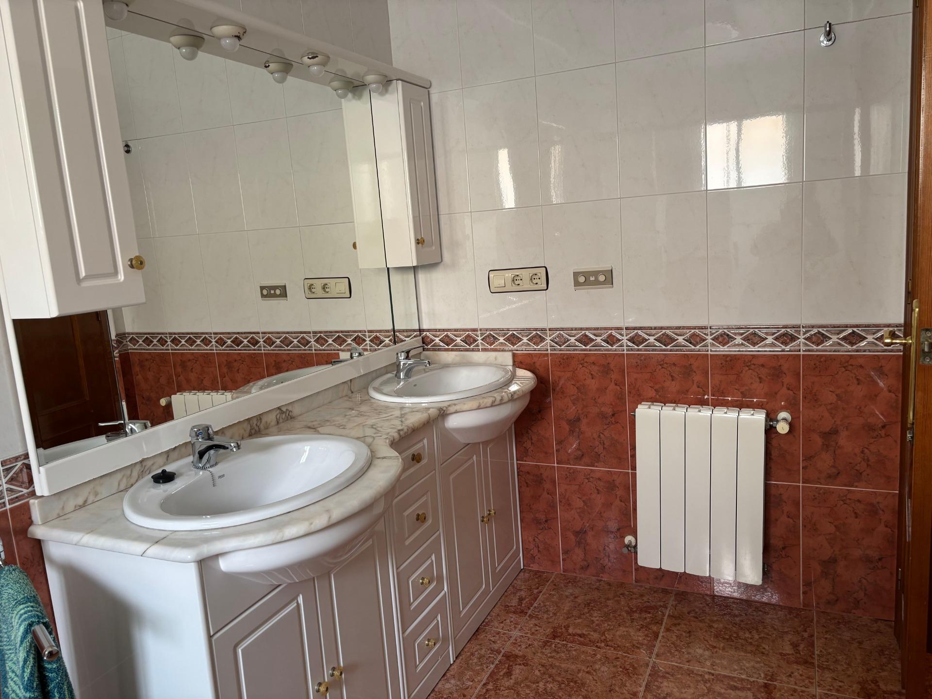 Bathroom in terraced for sale in Formentera del Segura