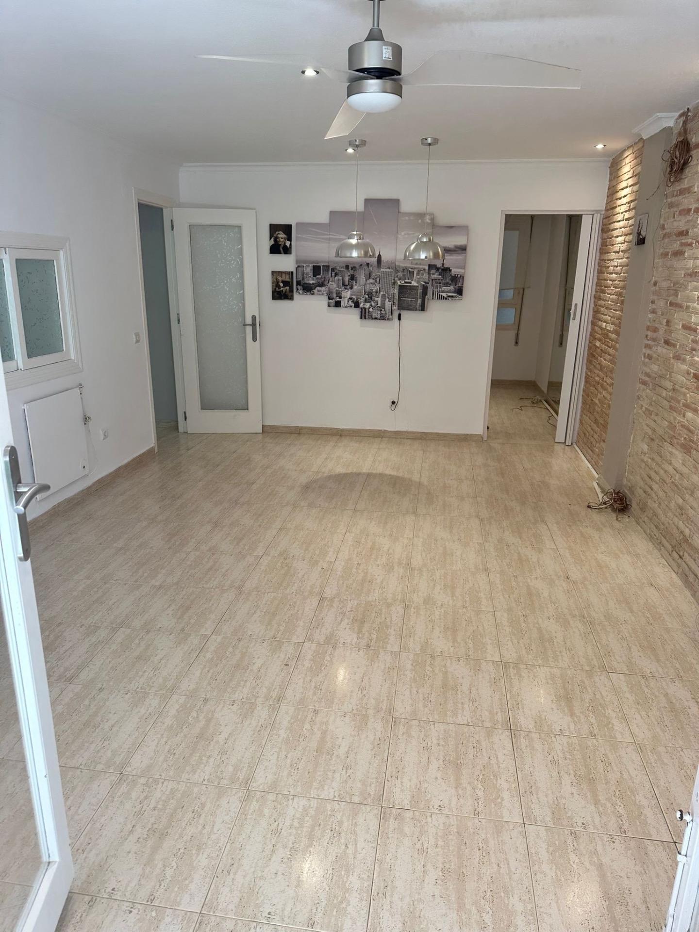 Bedroom in apartment for sale in Torrevieja