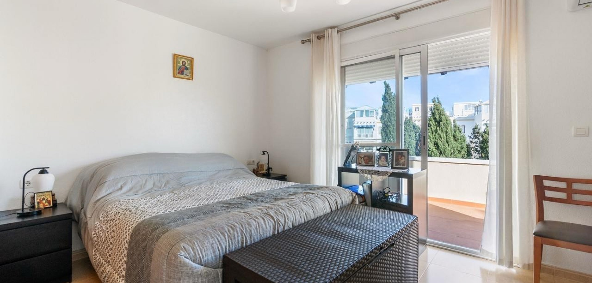 Living room in villa for sale in Orihuela Costa