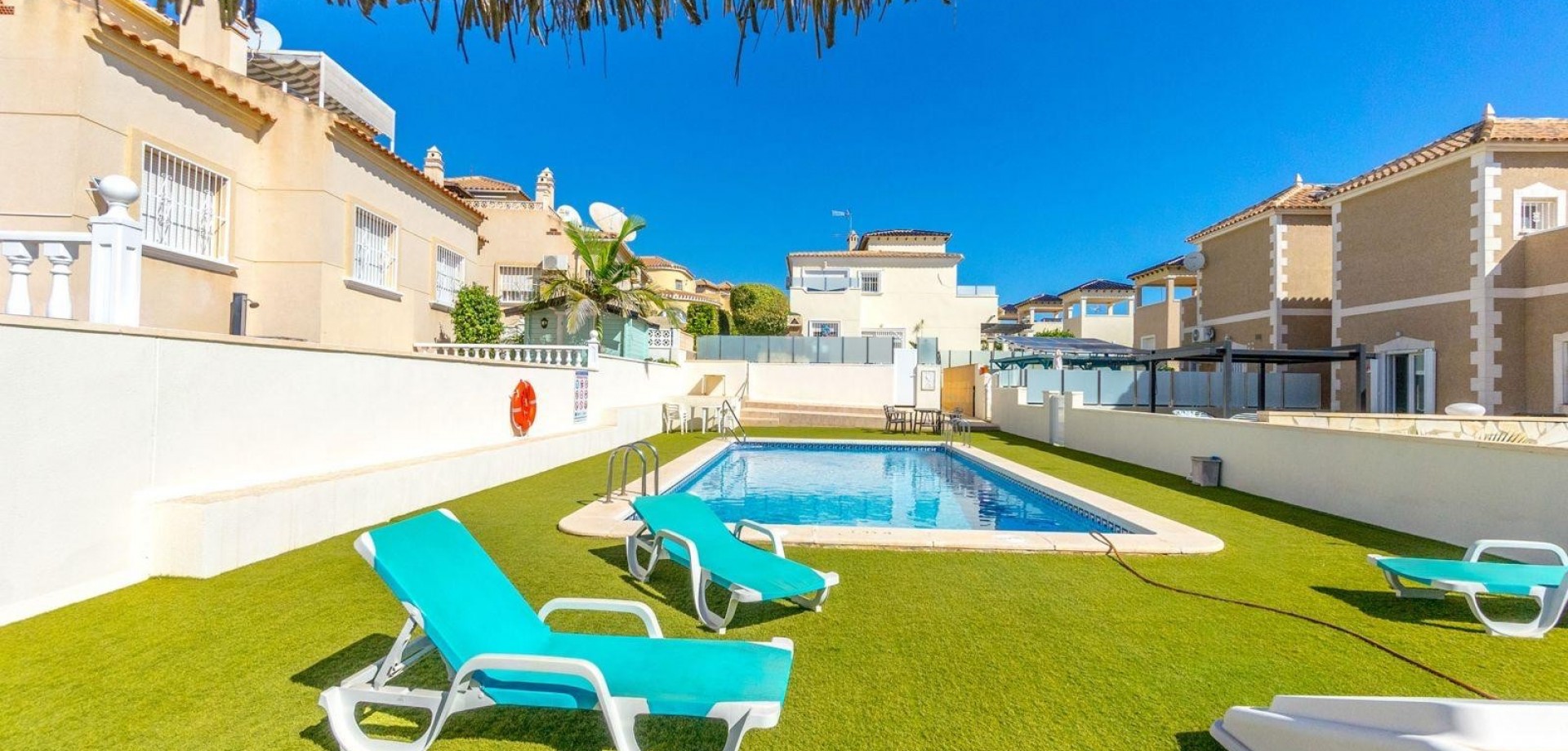 Dining area in villa for sale in Orihuela Costa