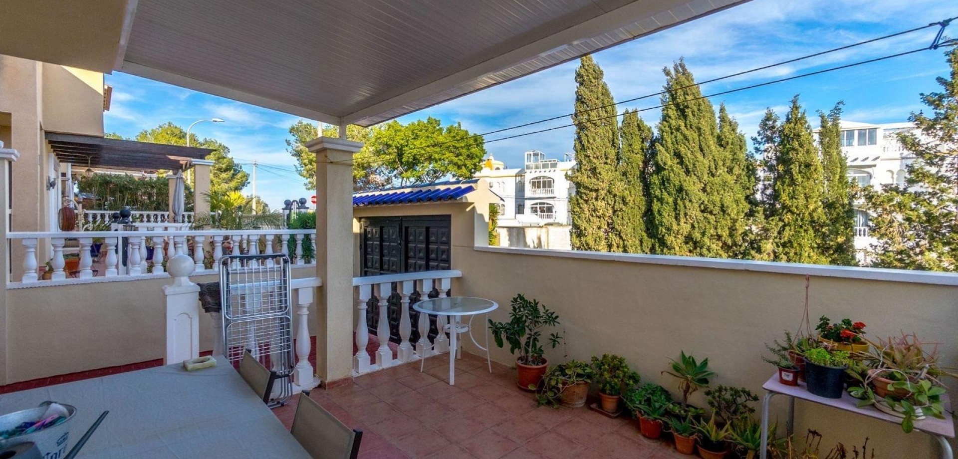 Dining area in villa for sale in Orihuela Costa