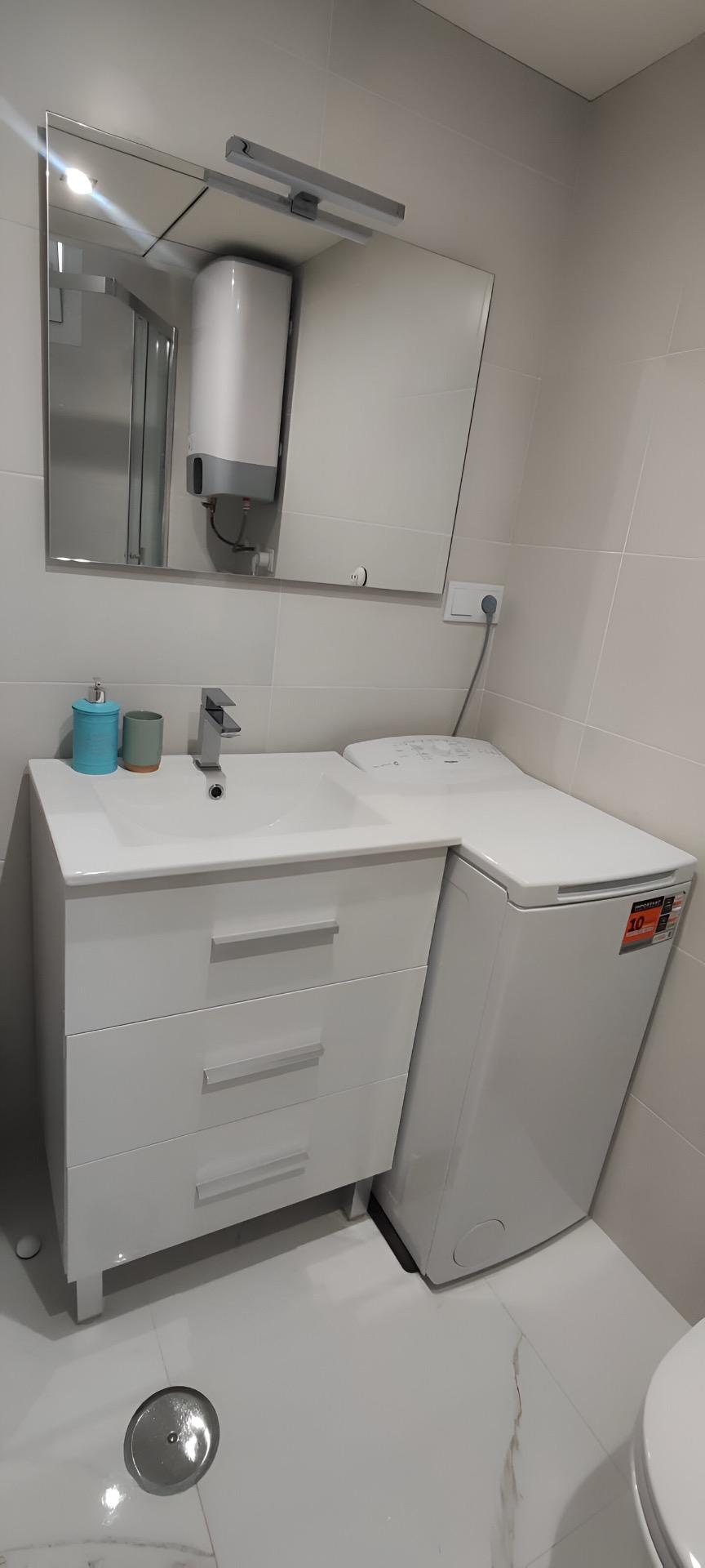 Master bedroom in apartment for sale in Torrevieja