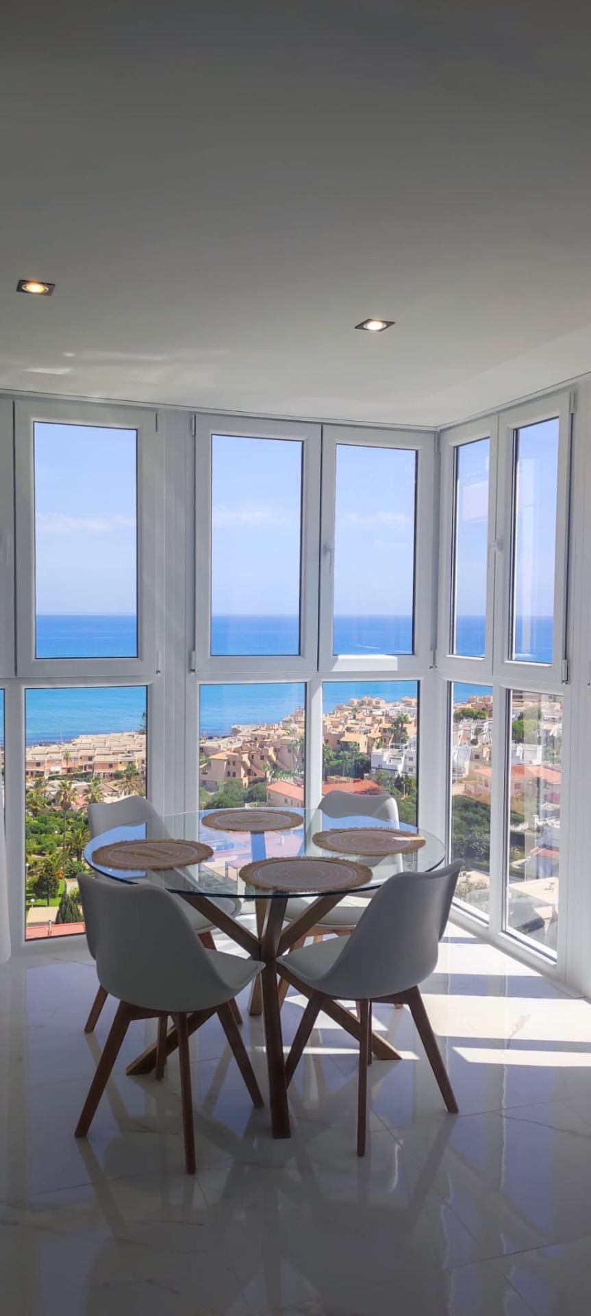 Master bedroom in apartment for sale in Torrevieja