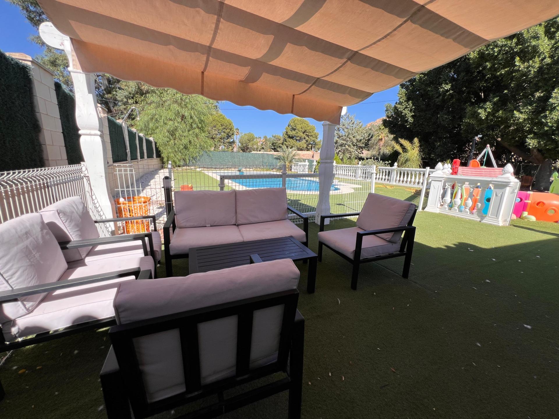 Exterior view in villa for sale in Callosa de Segura