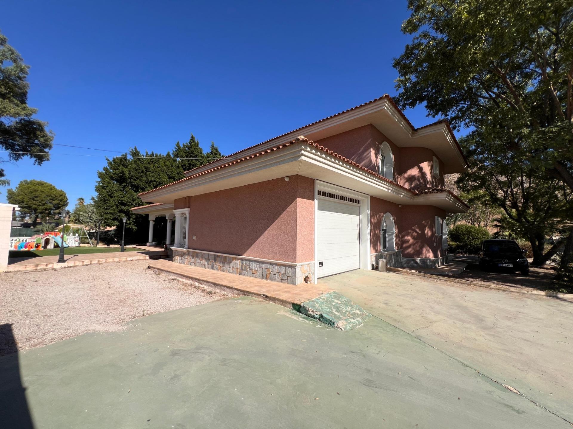 Kitchen in villa for sale in Callosa de Segura