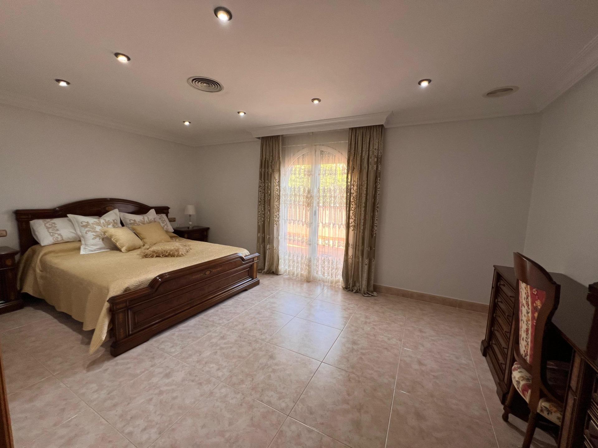 Garden in villa for sale in Callosa de Segura