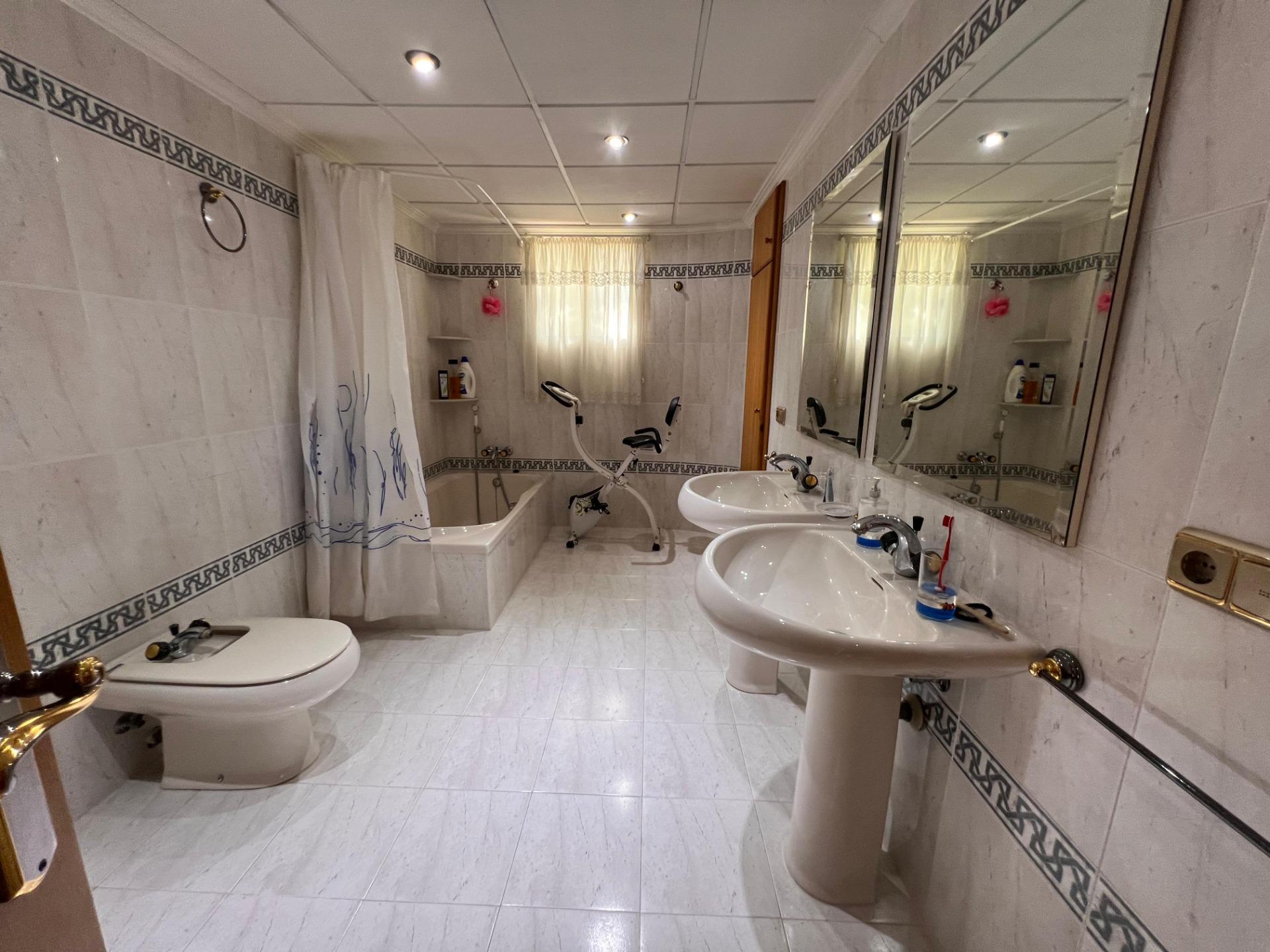 Kitchen in villa for sale in Callosa de Segura