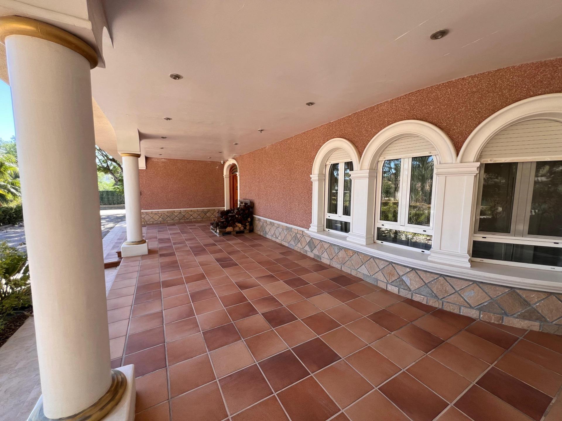 Pool area in villa for sale in Callosa de Segura