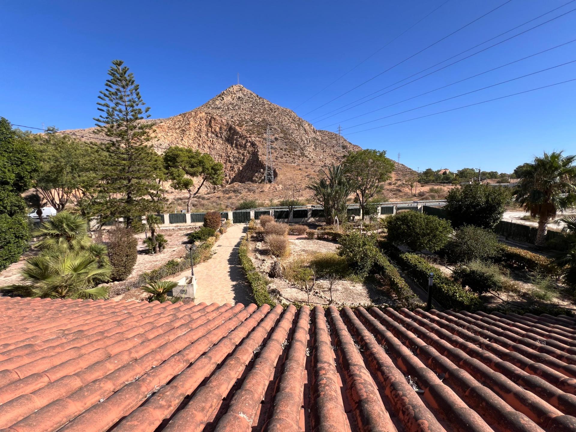 Bedroom in villa for sale in Callosa de Segura
