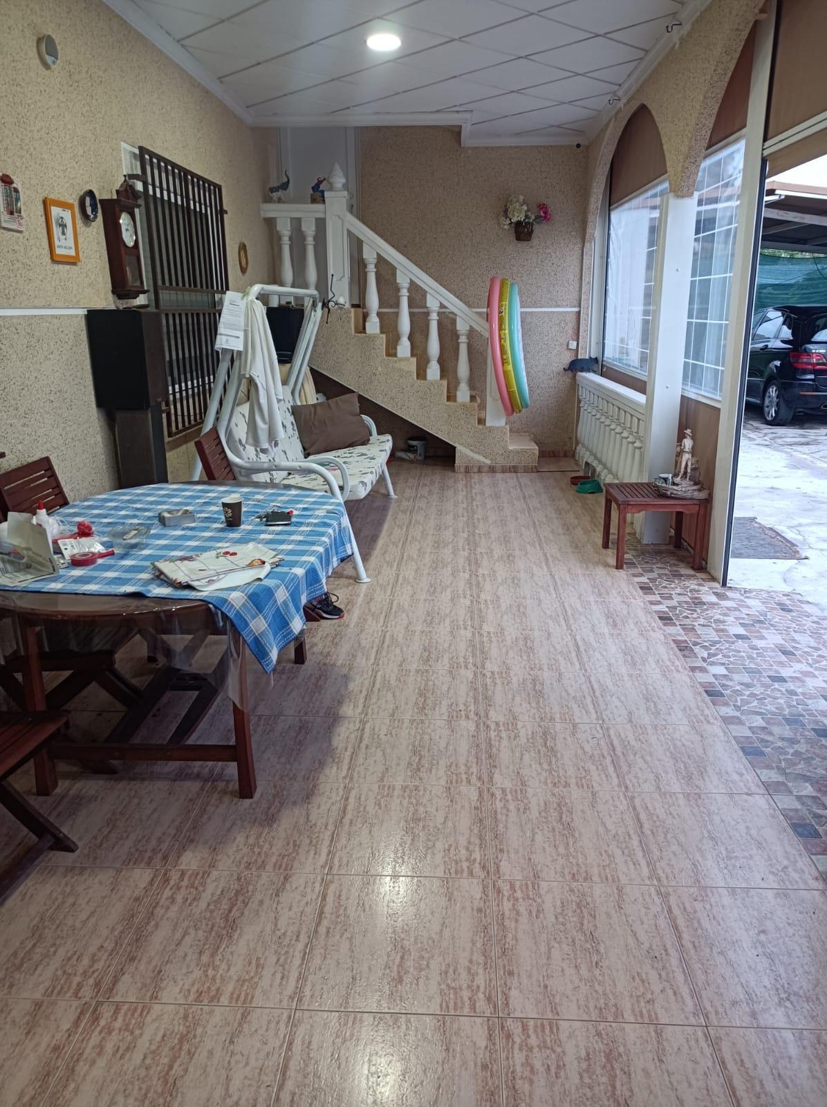 Bedrooms: 4, Bathrooms: 2, Town House in Granja de Rocamora, Alicante, Spain