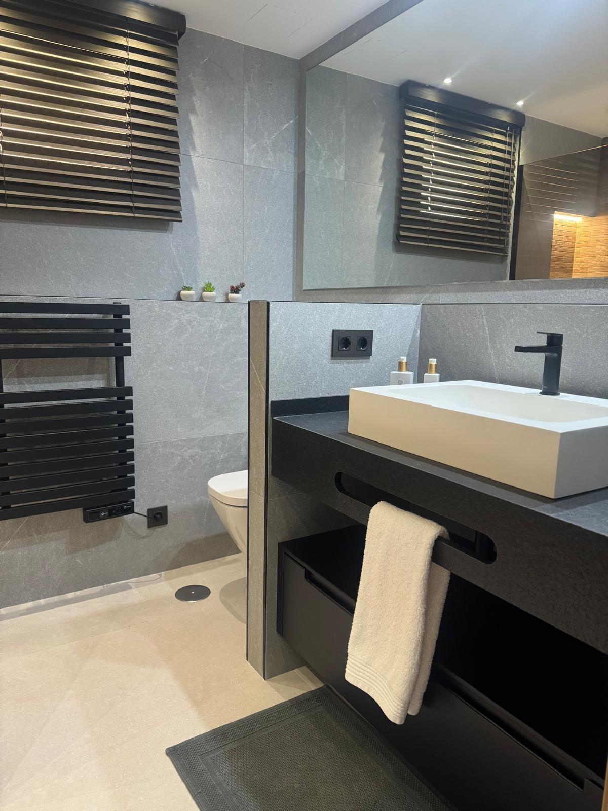 Bathroom in apartment for sale in Torrevieja