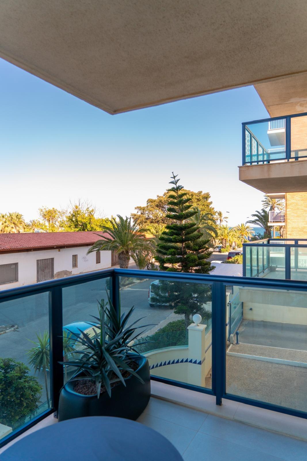 Discover this spectacular, completely renovated two-bedroom apartment in the coveted area of La Ve