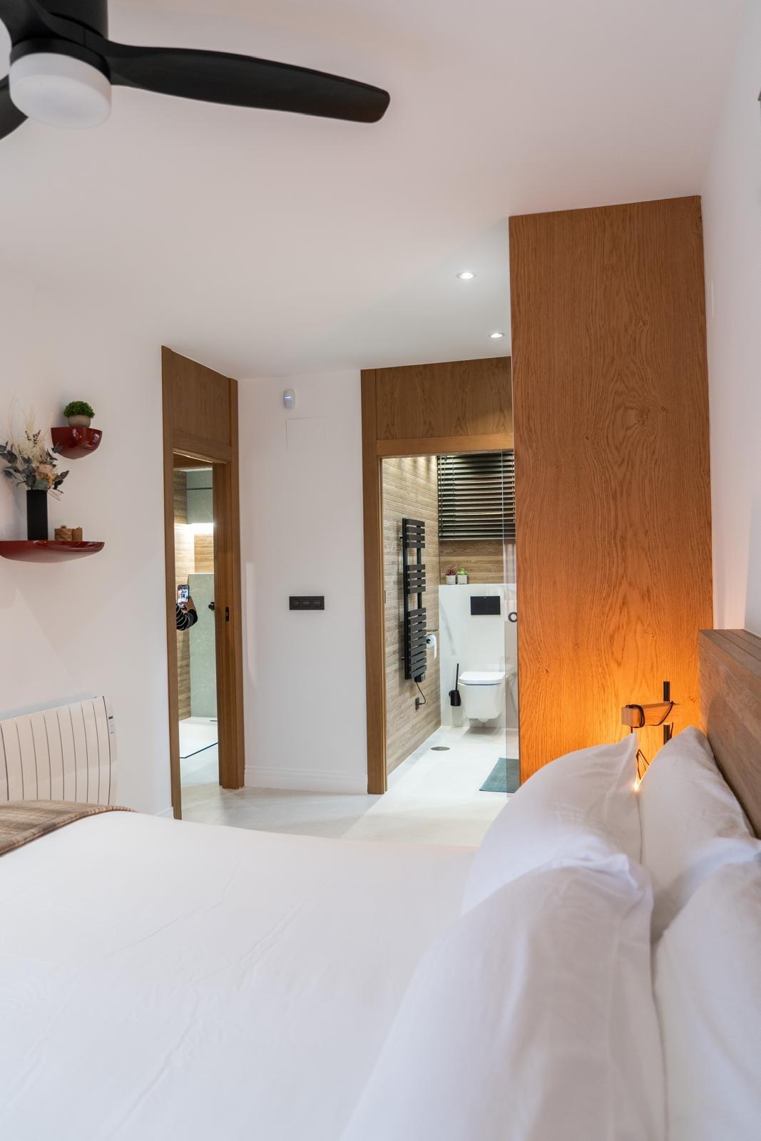 Bedroom in apartment for sale in Torrevieja