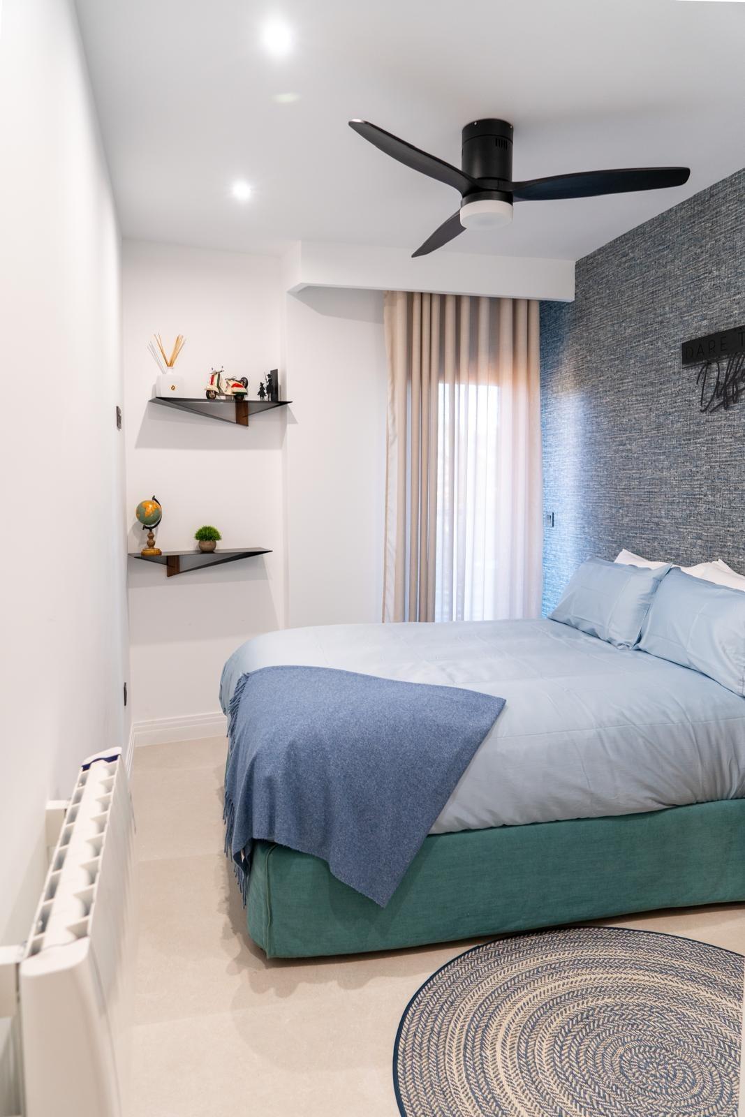 Bedroom in apartment for sale in Torrevieja