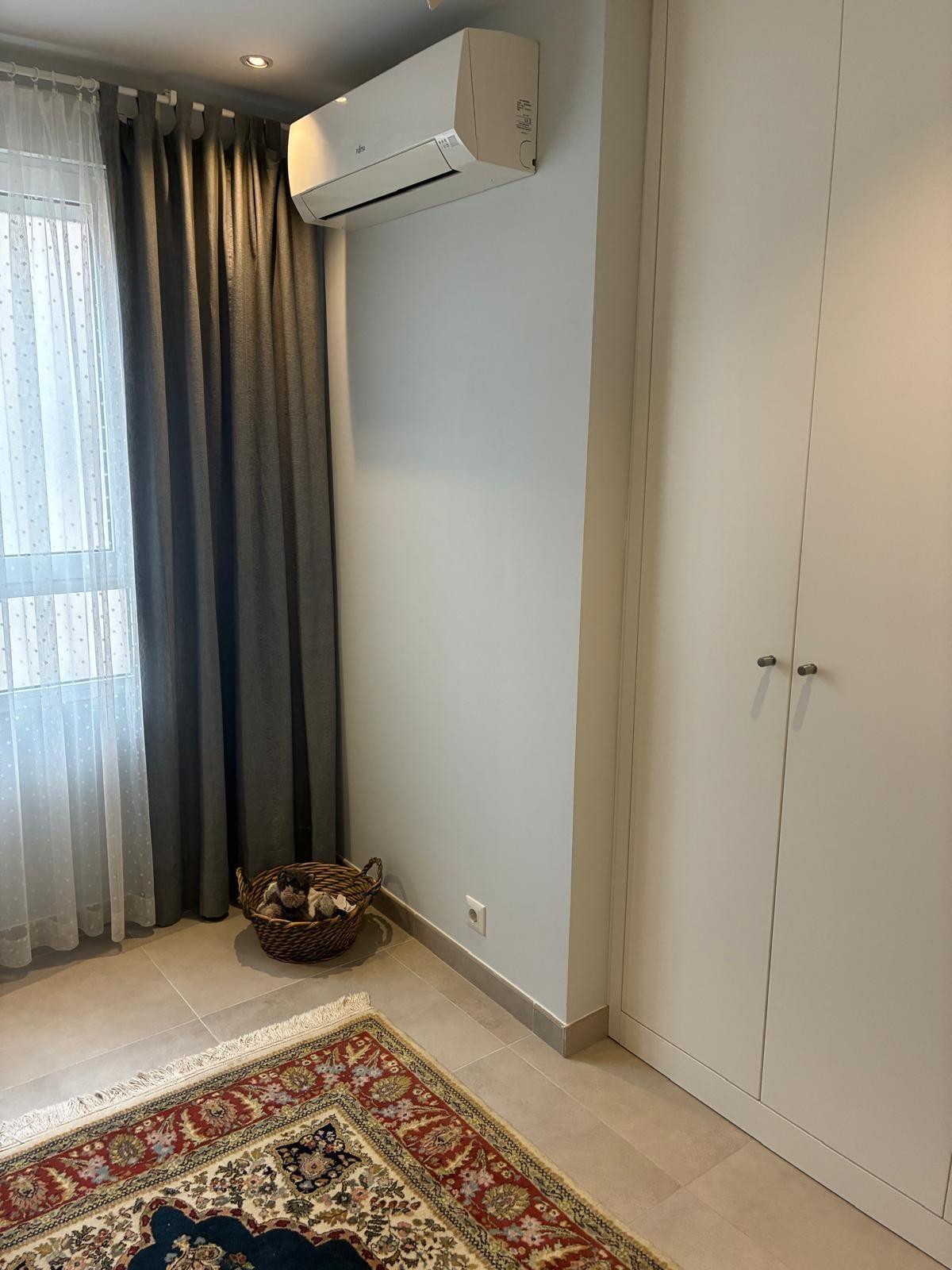 Terrace in apartment for sale in Torrevieja