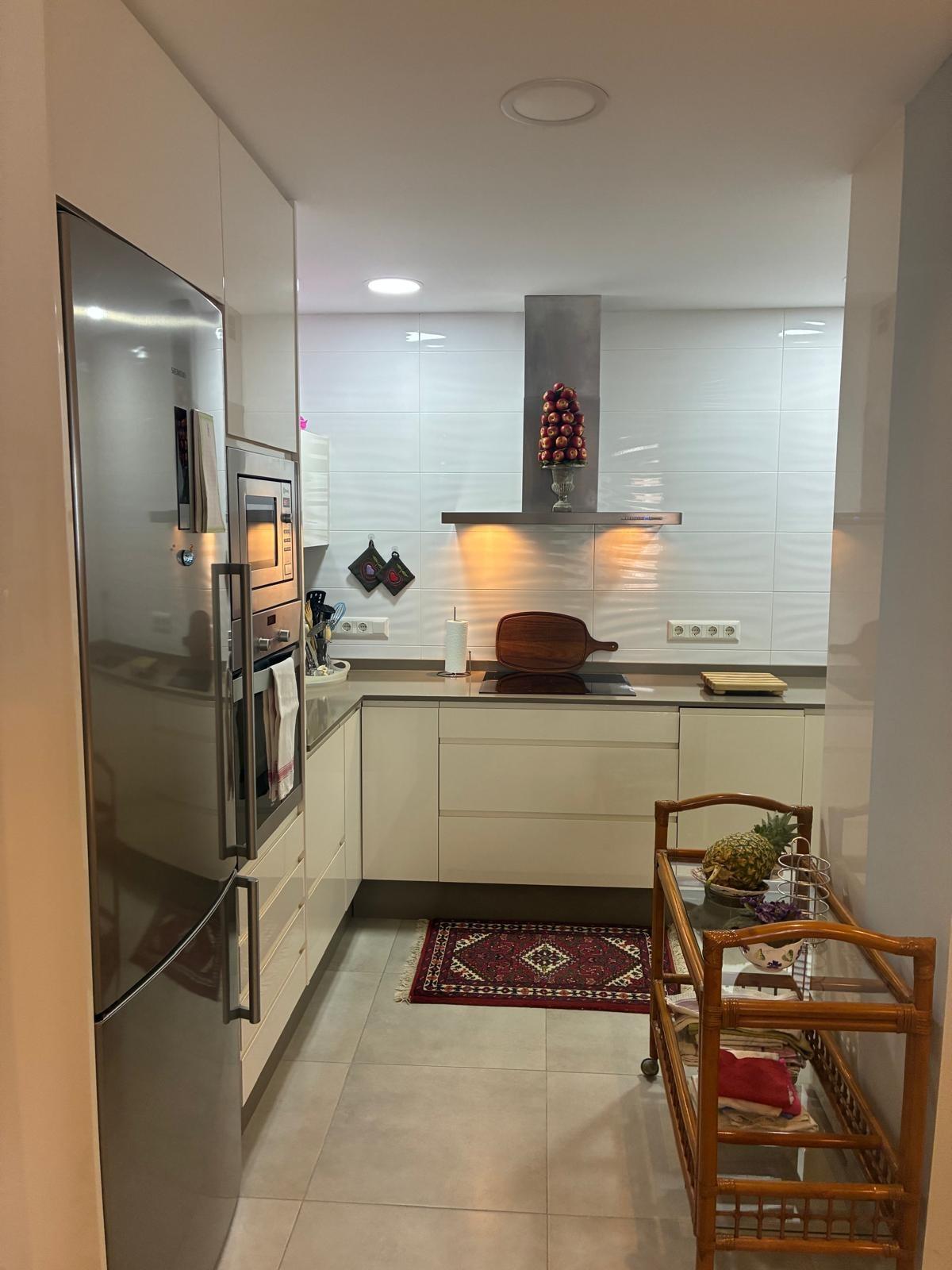 Bedroom in apartment for sale in Torrevieja