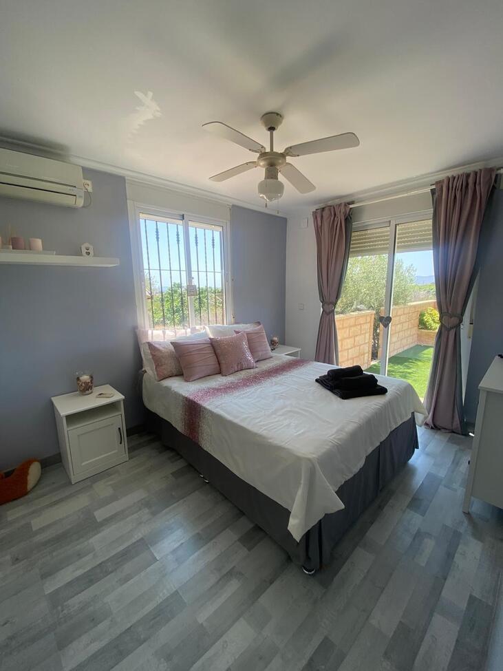 Terrace in villa for sale in Albatera