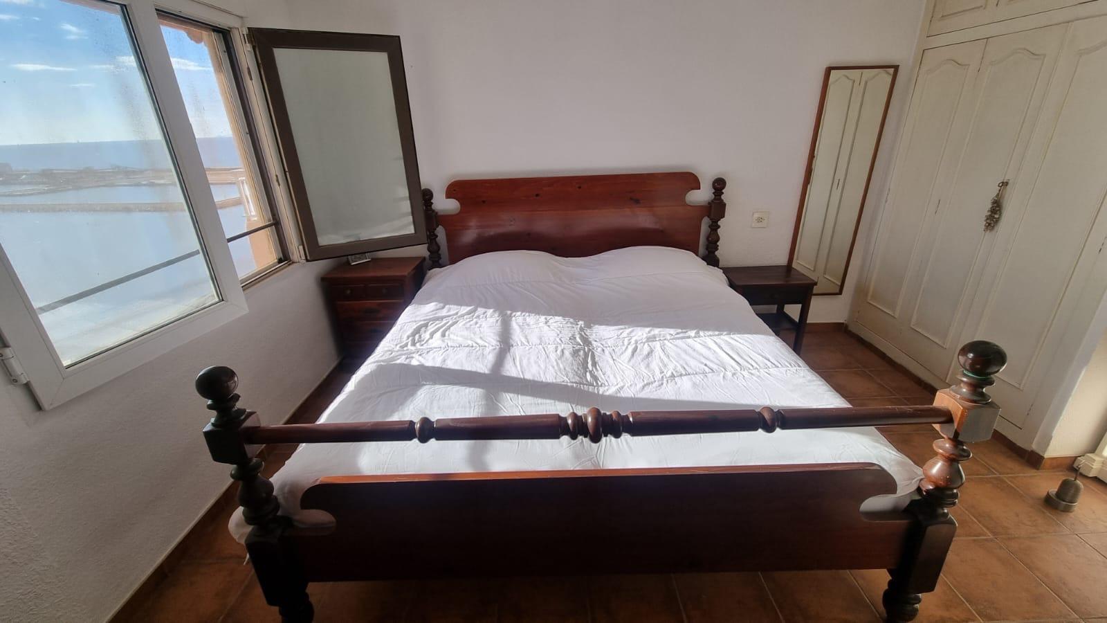 Bathroom in penthouse for sale in Torrevieja