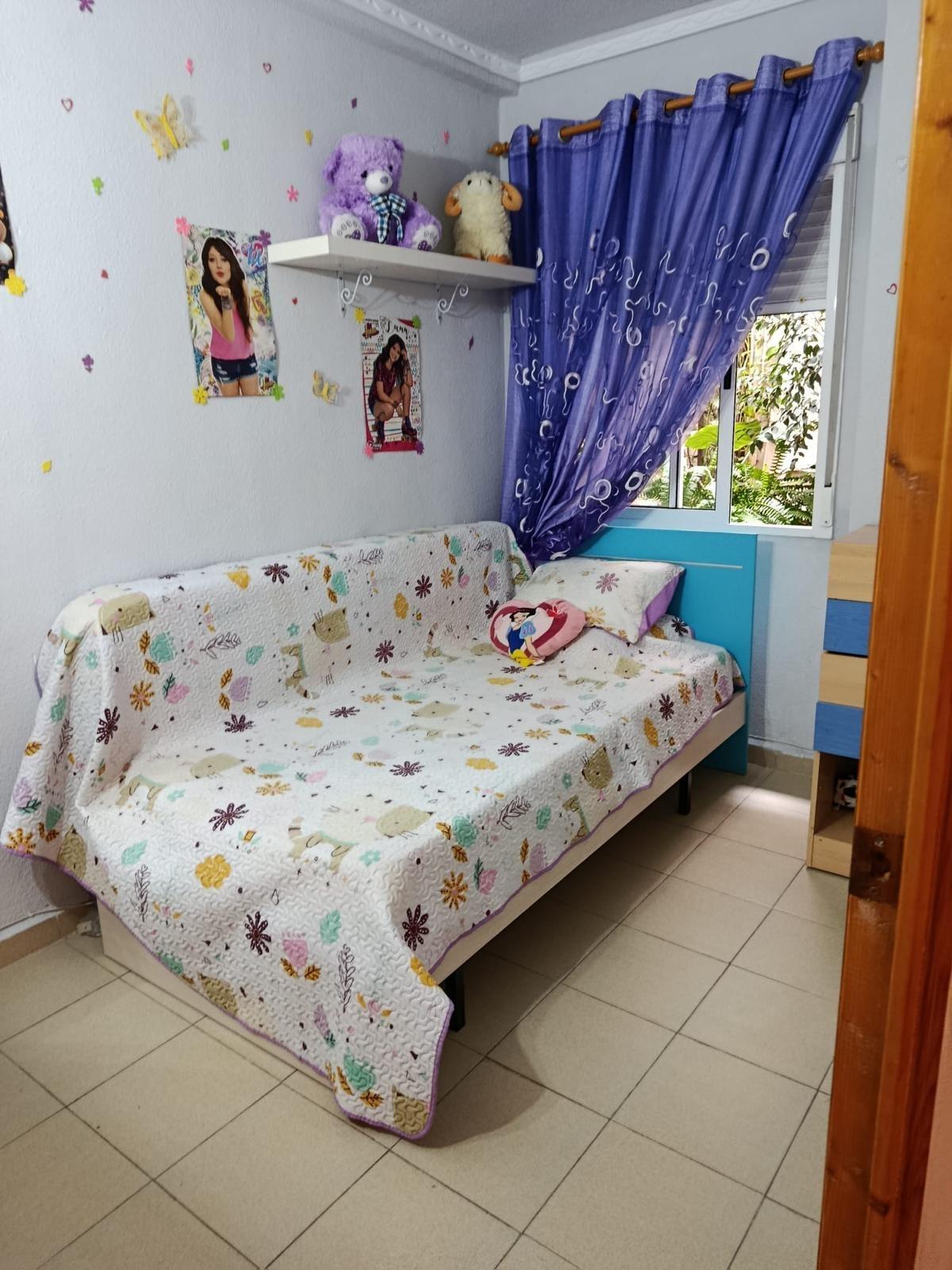 Living room in apartment for sale in Torrevieja
