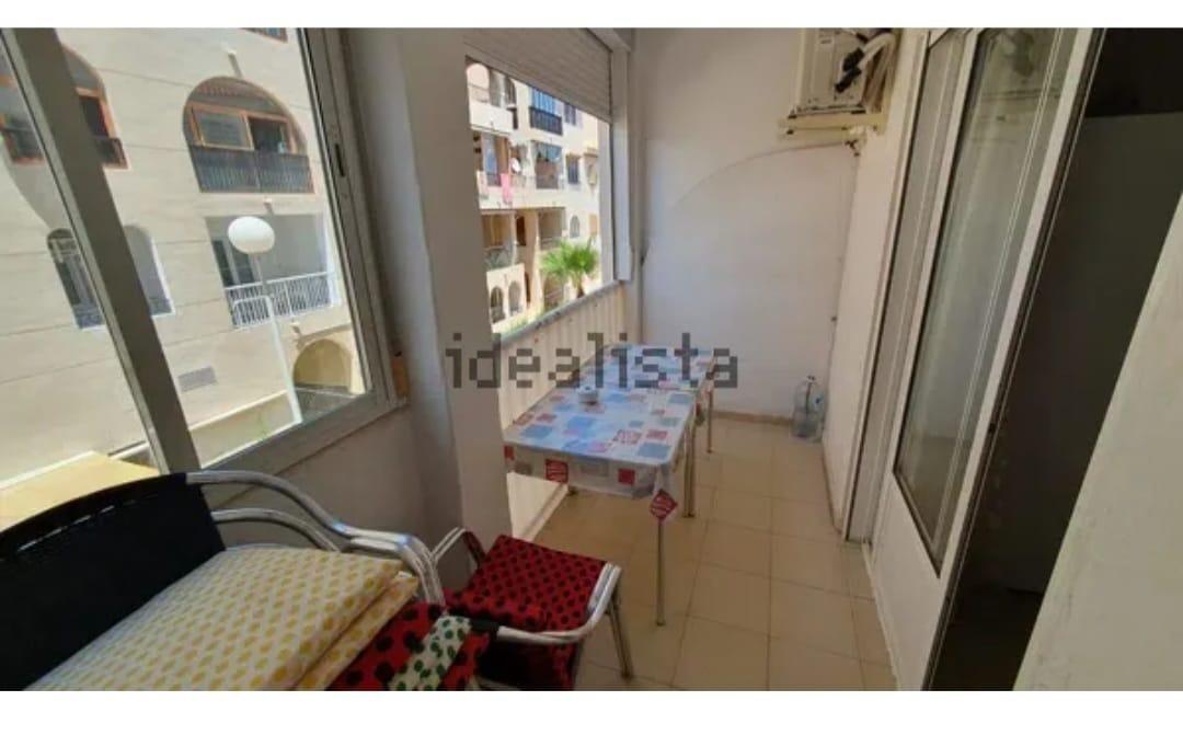 Kitchen in apartment for sale in Torrevieja