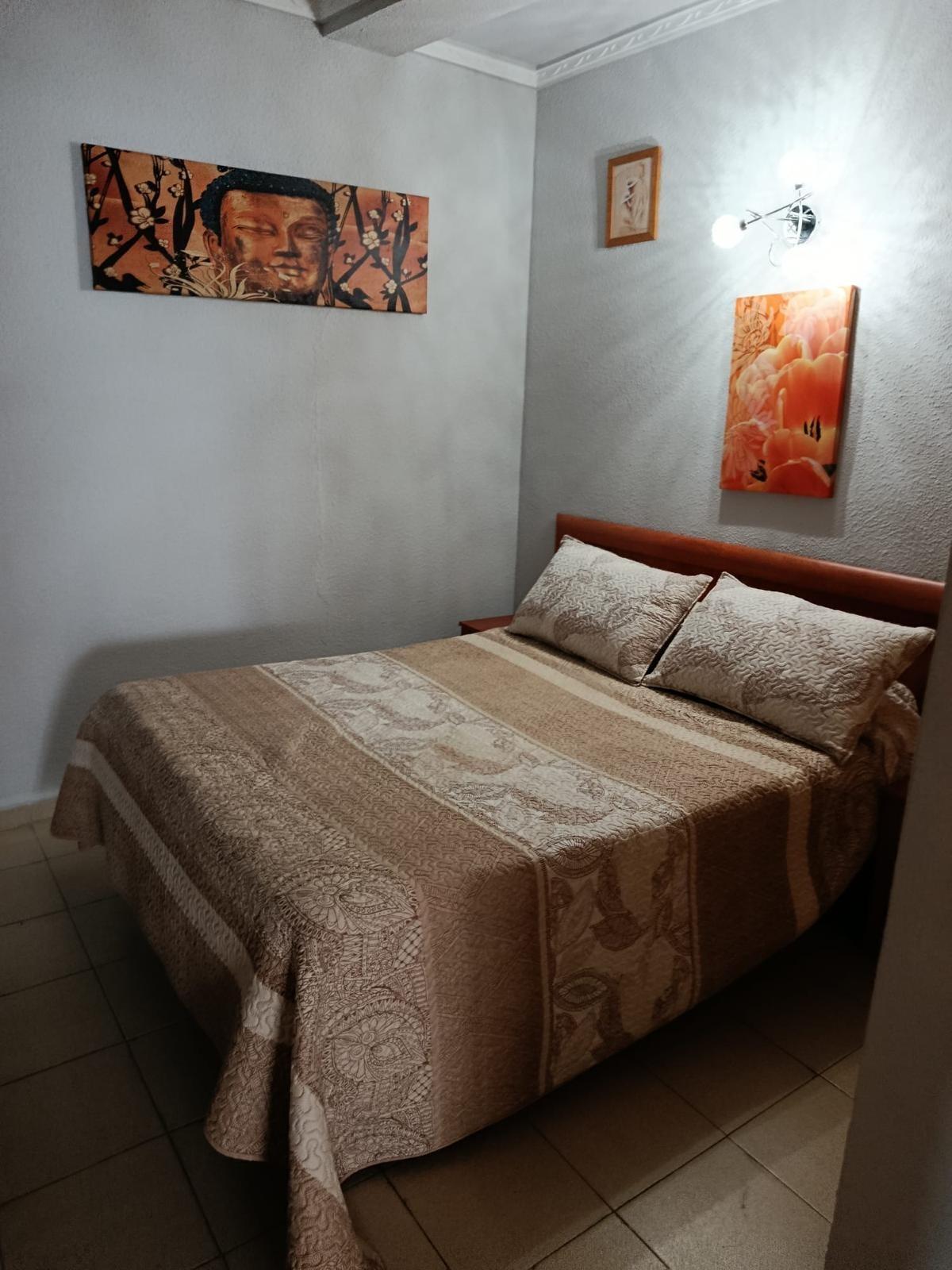 We present a charming apartment in the sought-after Cabo Cervera area of Torrevieja