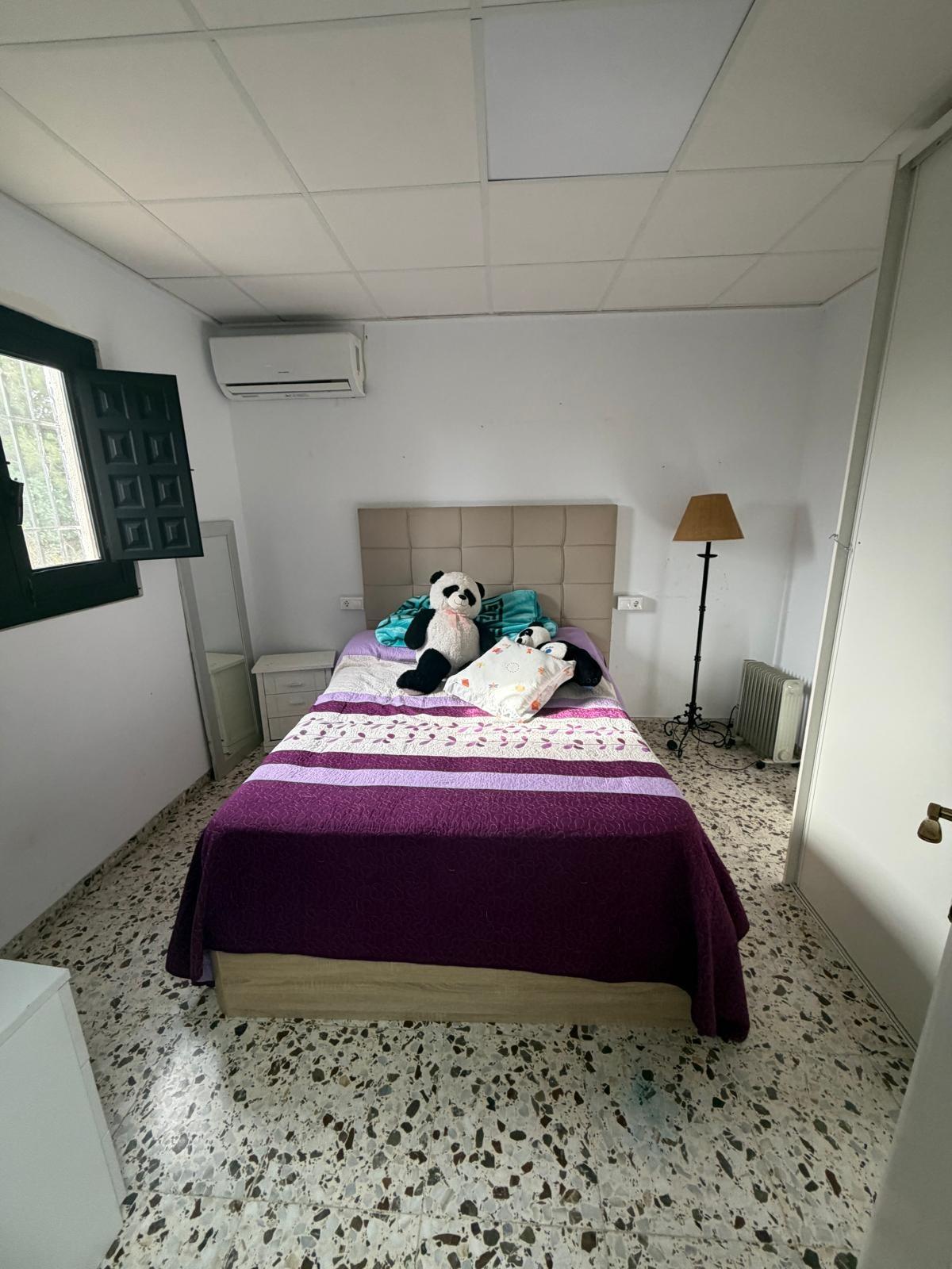Dining area in finca for sale in Orihuela