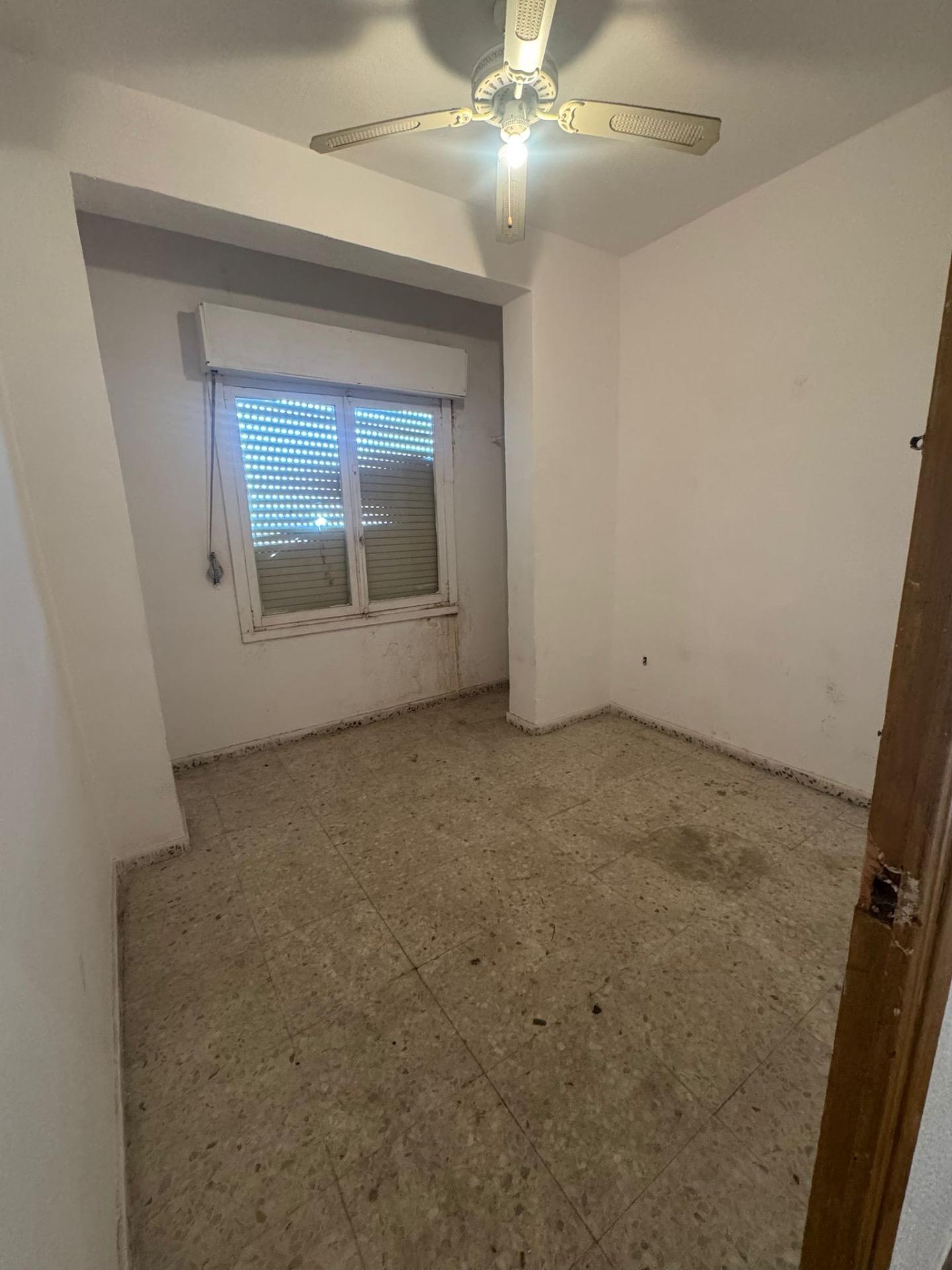 Dining area in apartment for sale in Guardamar del Segura