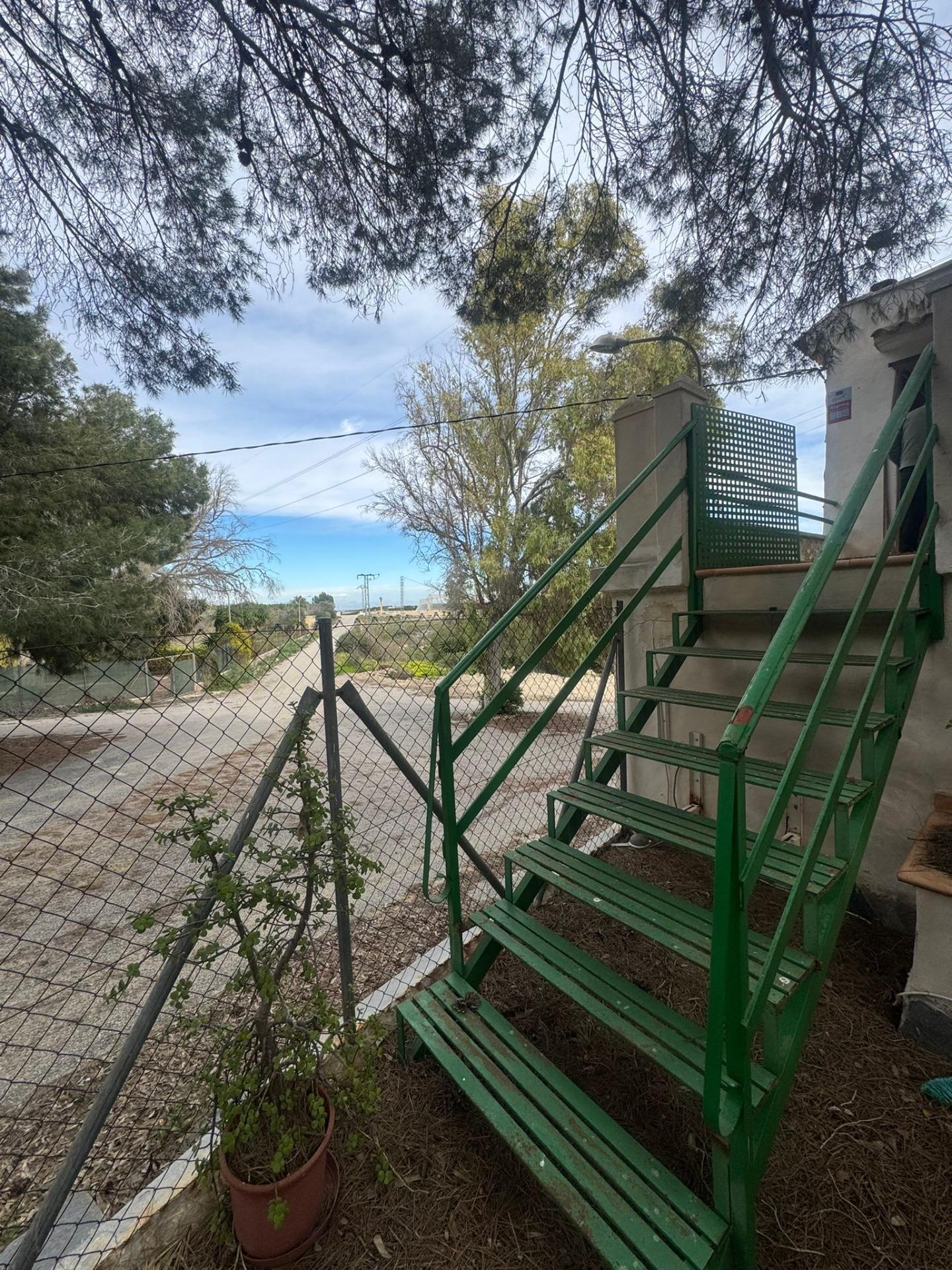 Bedroom in land for sale in Orihuela