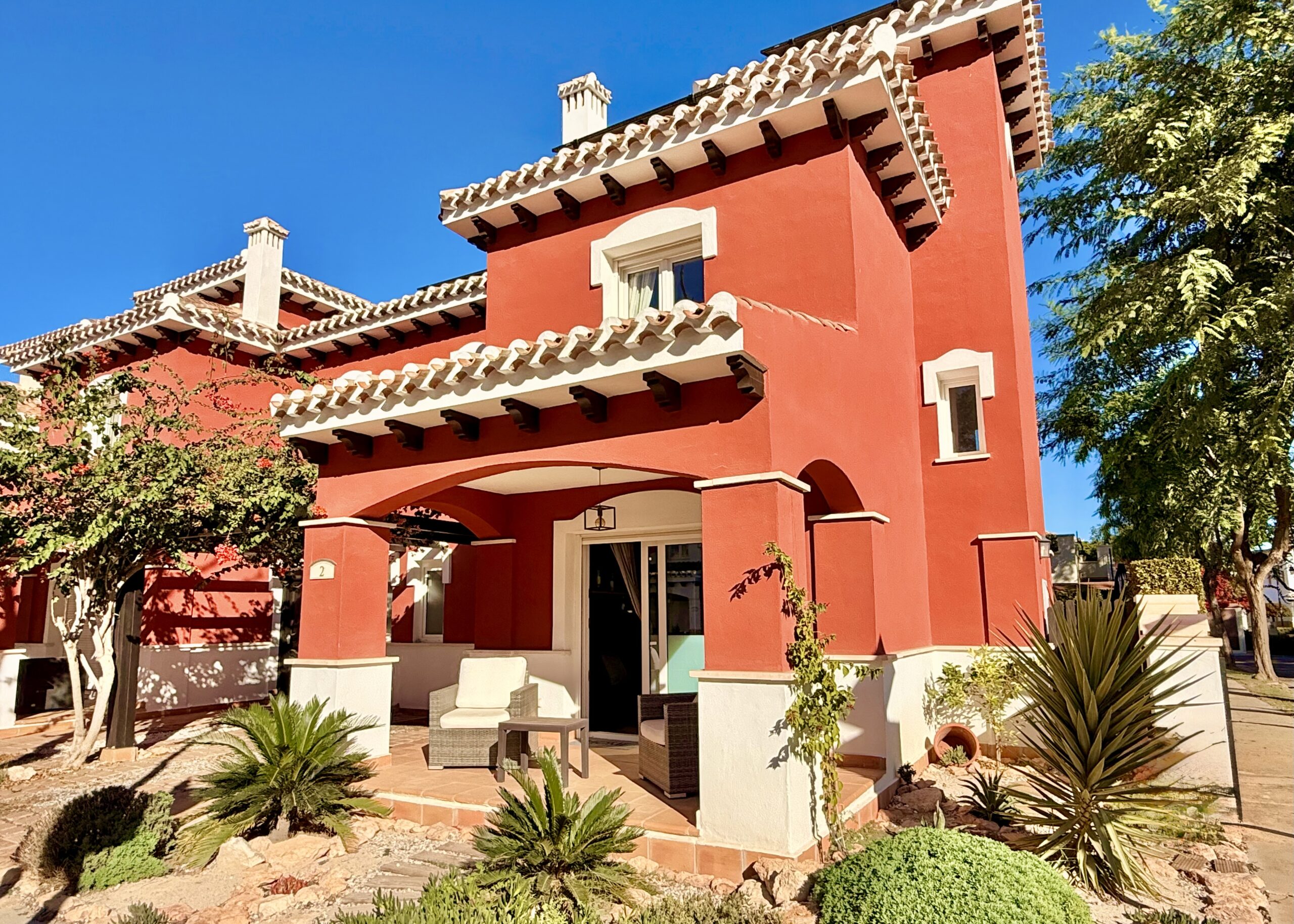 Terrace in villa for sale in Mar Menor Golf Resort