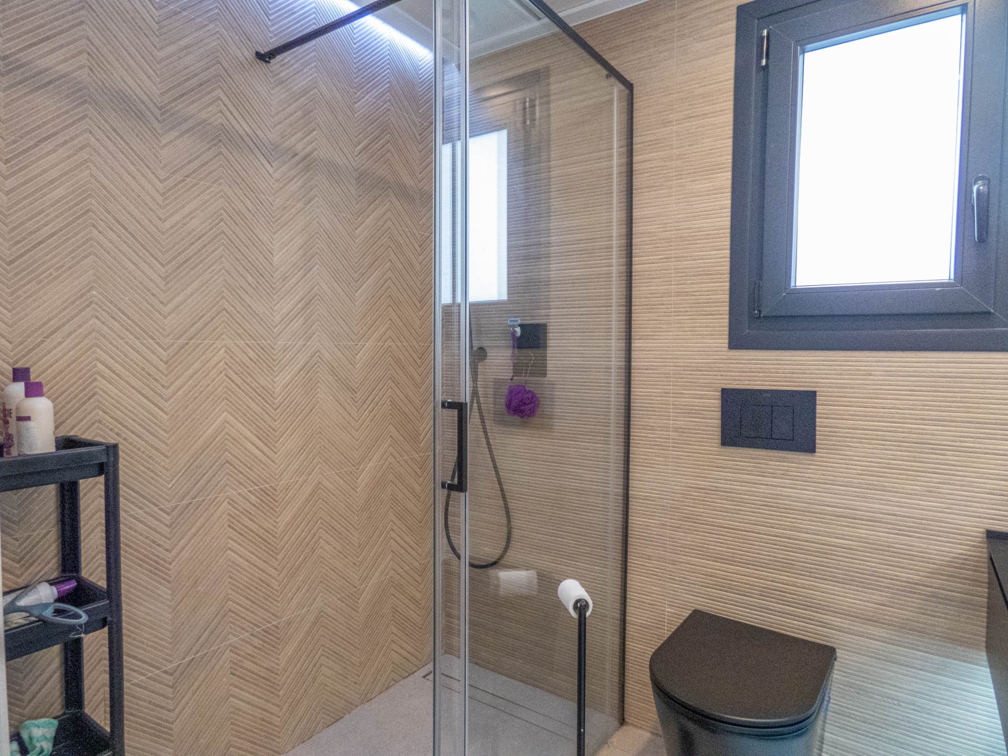 Bathroom in apartment for sale in Guardamar del Segura
