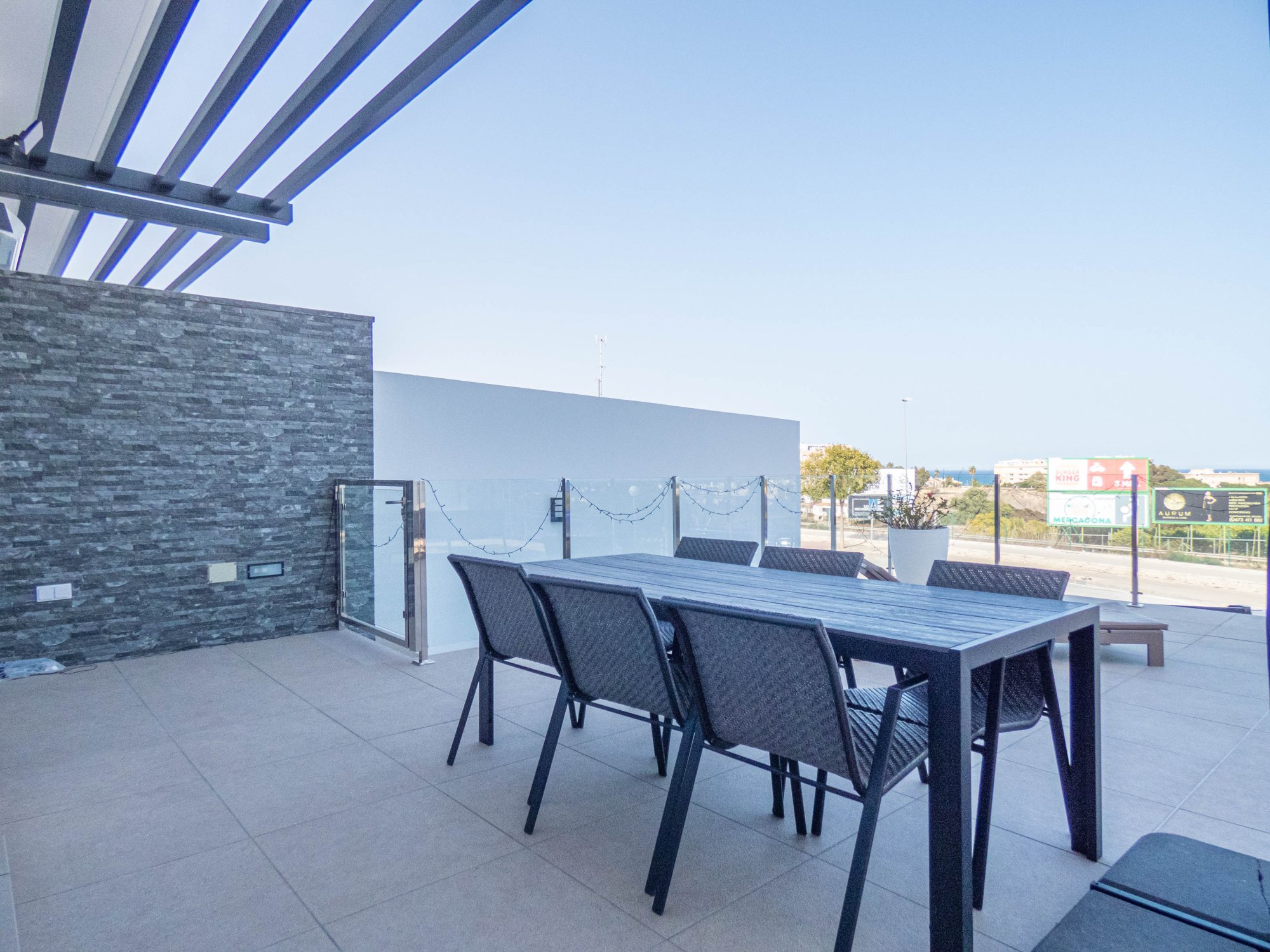 Dining area in apartment for sale in Guardamar del Segura