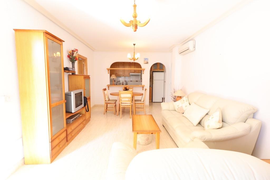 Bedroom in bungalow for sale in Orihuela Costa
