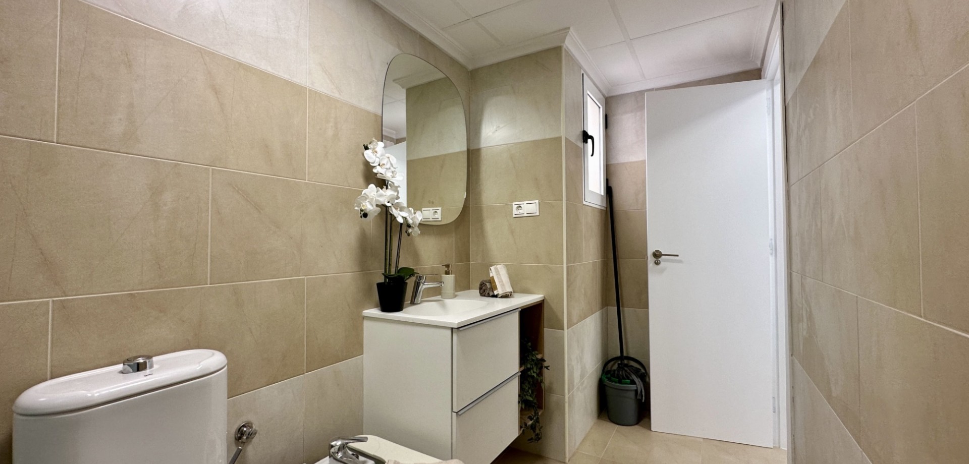 Bathroom in apartment for sale in Torrevieja