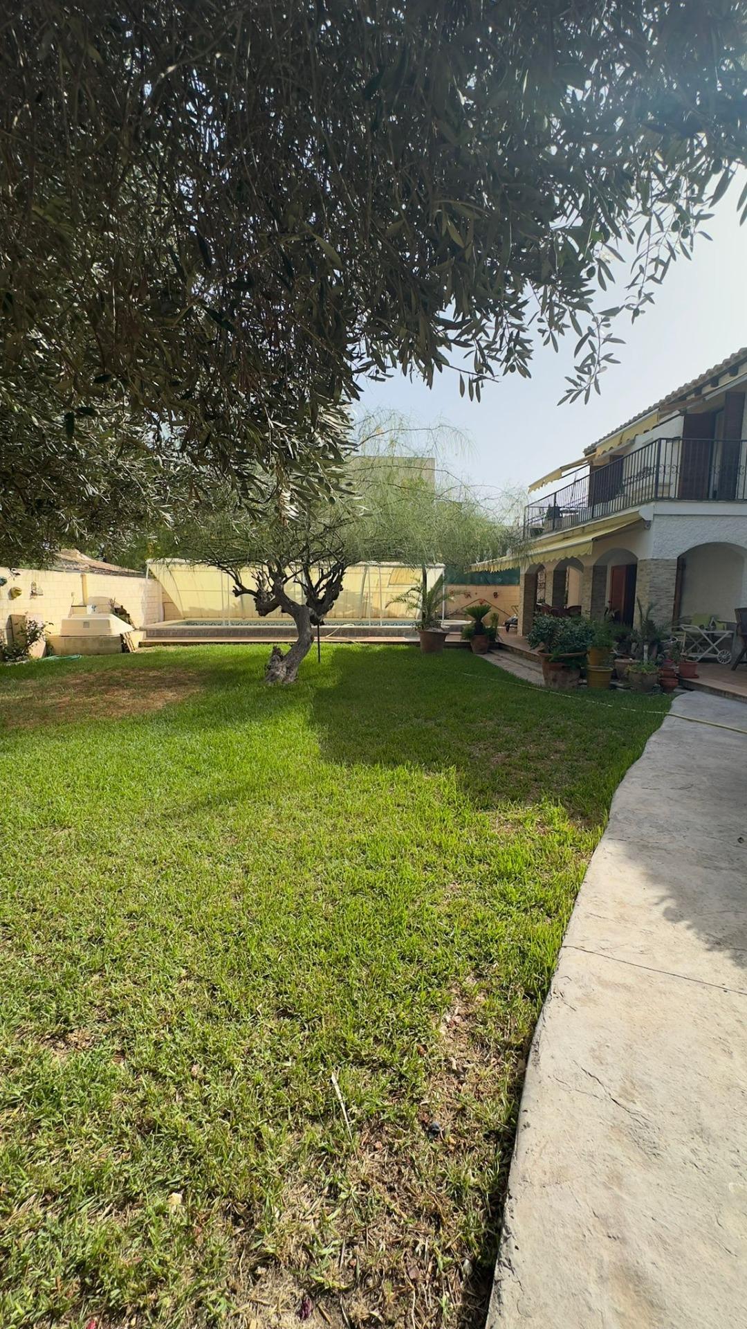 Bedroom in villa for sale in Orihuela Costa