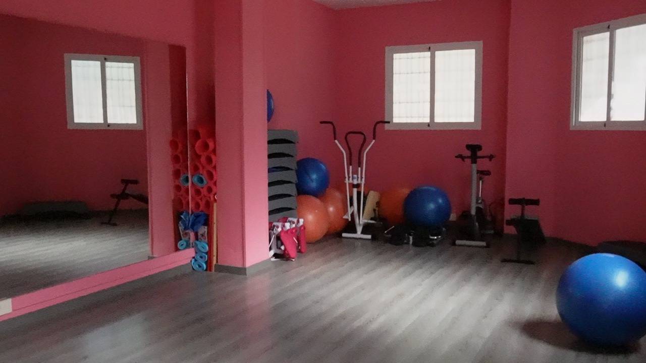 Bedroom in commercial for sale in Murcia