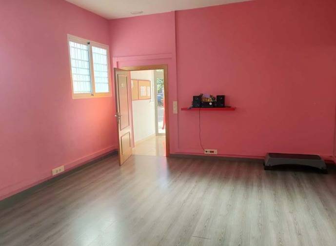 Kitchen in commercial for sale in Murcia