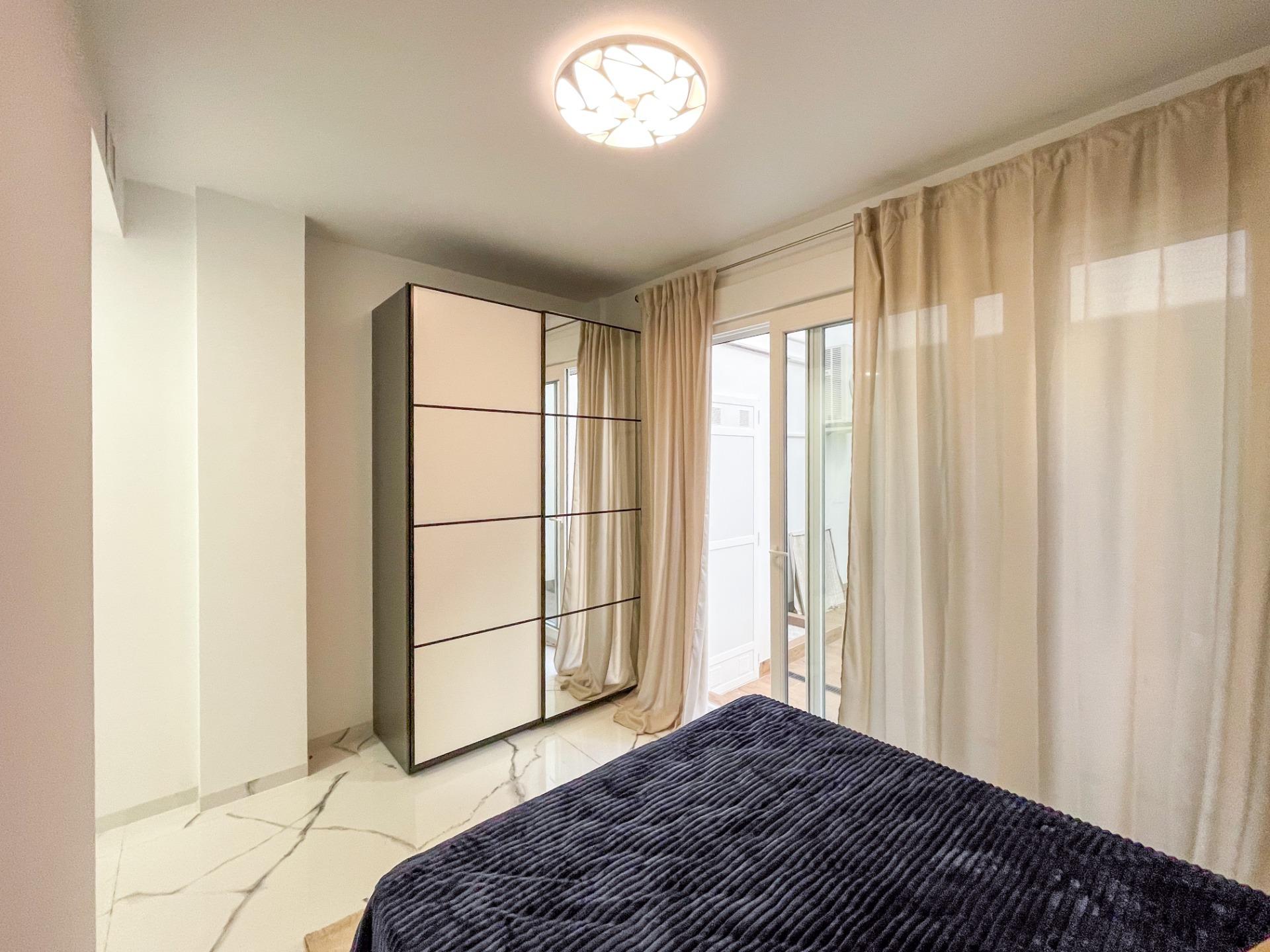 Terrace in apartment for sale in Torrevieja