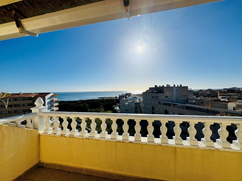 Dining area in penthouse for sale in La Mata