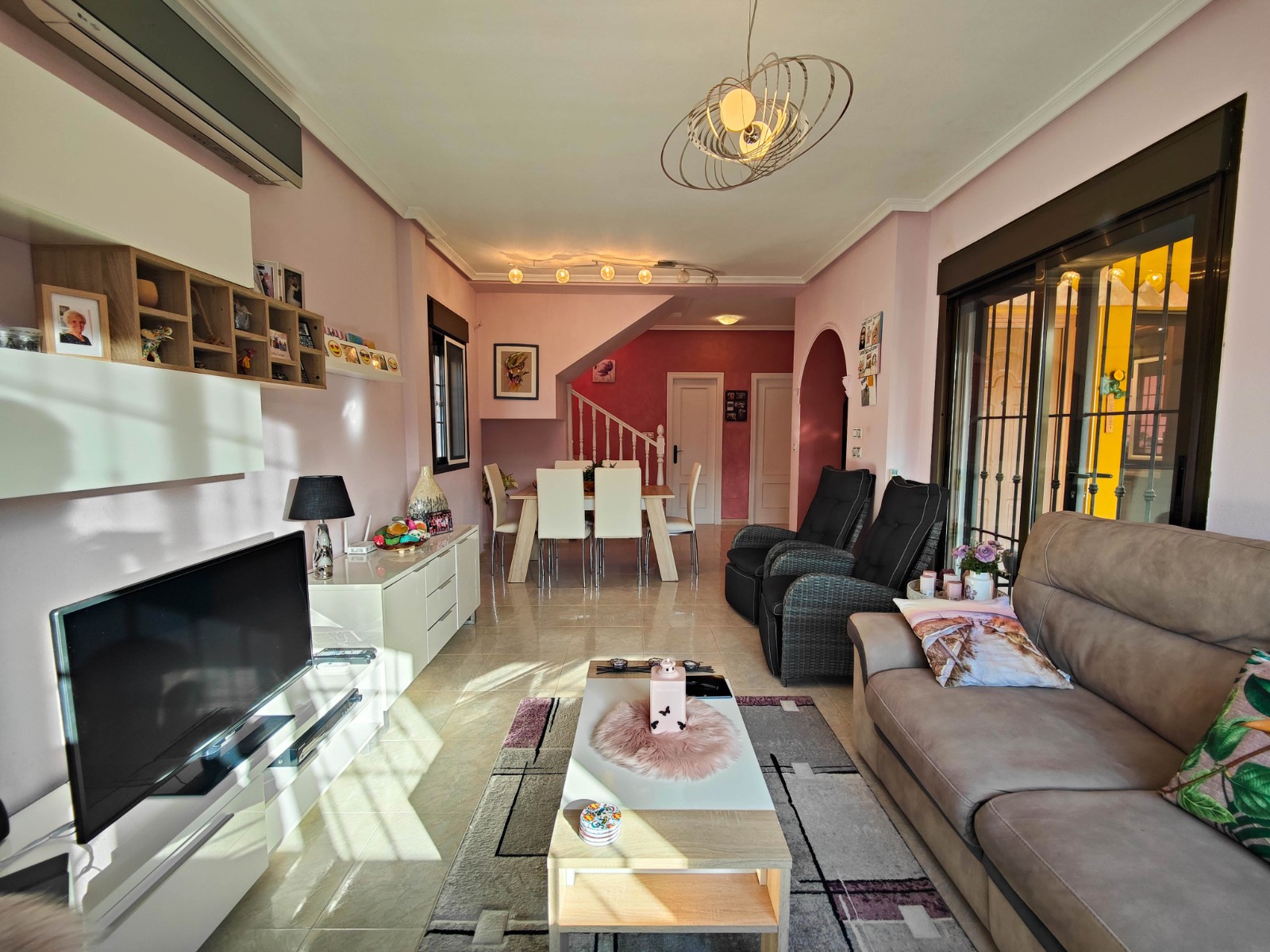 Living room in villa for sale in Guardamar del Segura