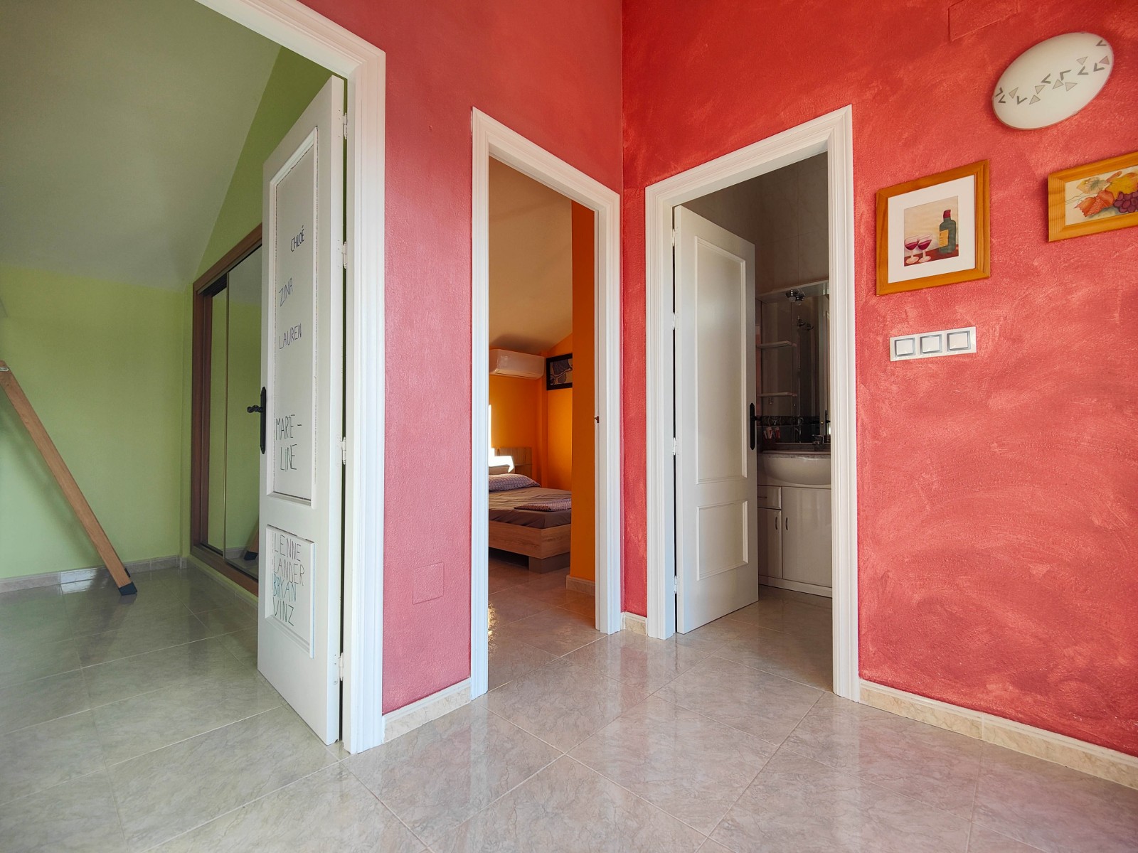 Bathroom in villa for sale in Guardamar del Segura
