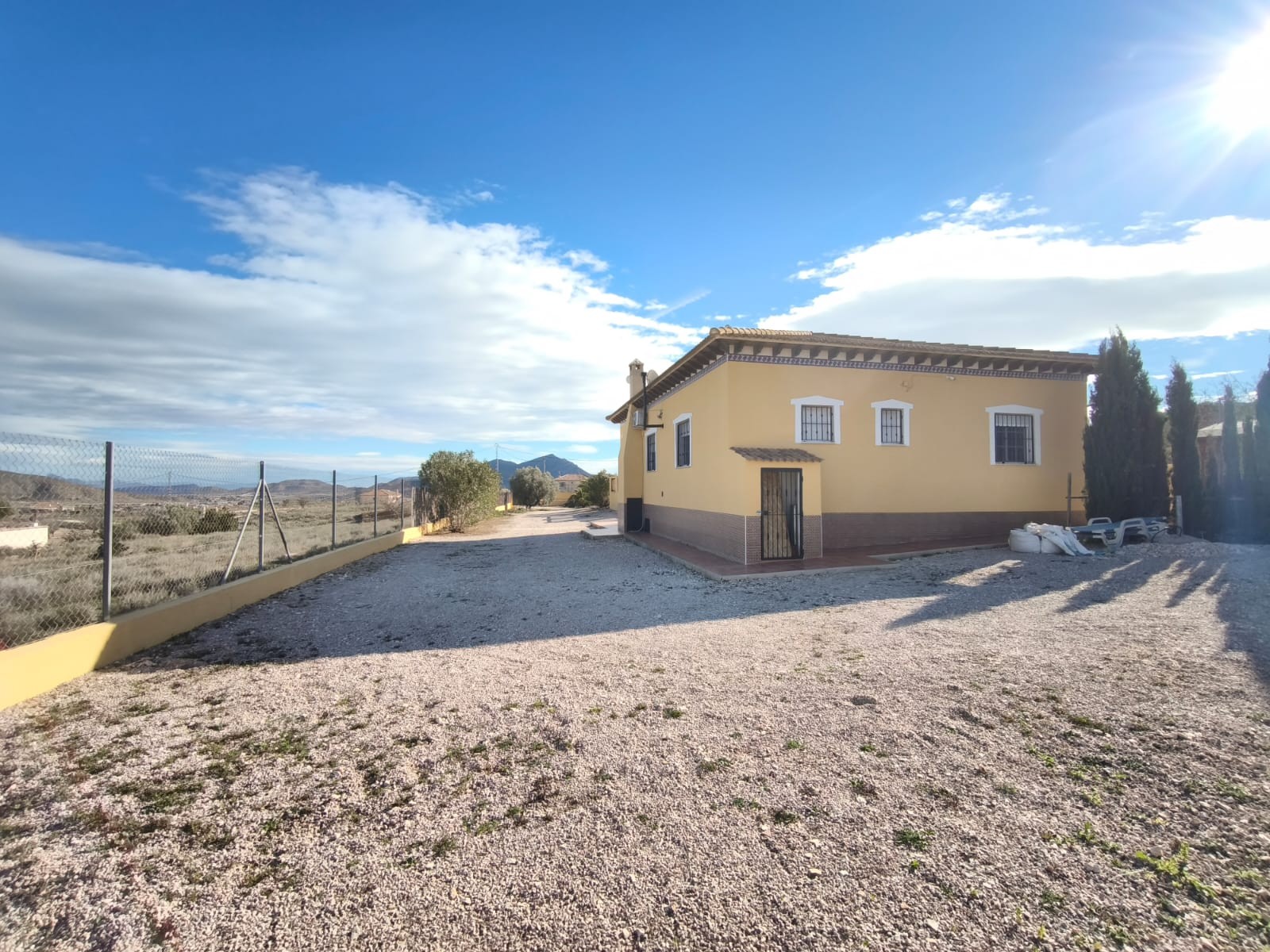 Bedroom in villa for sale in Hondon de los Frailes