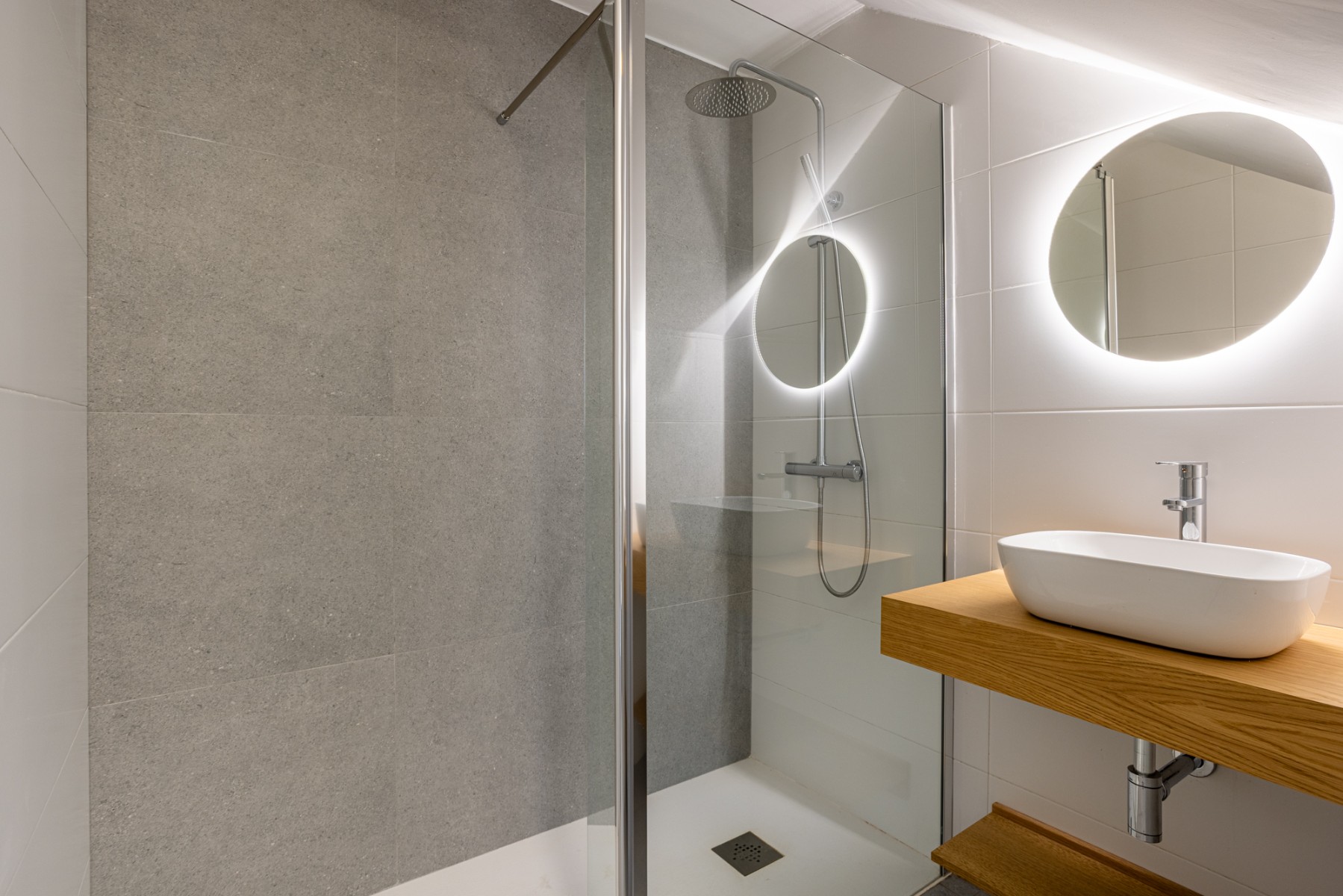 Bathroom in villa for sale in Torre Pacheco