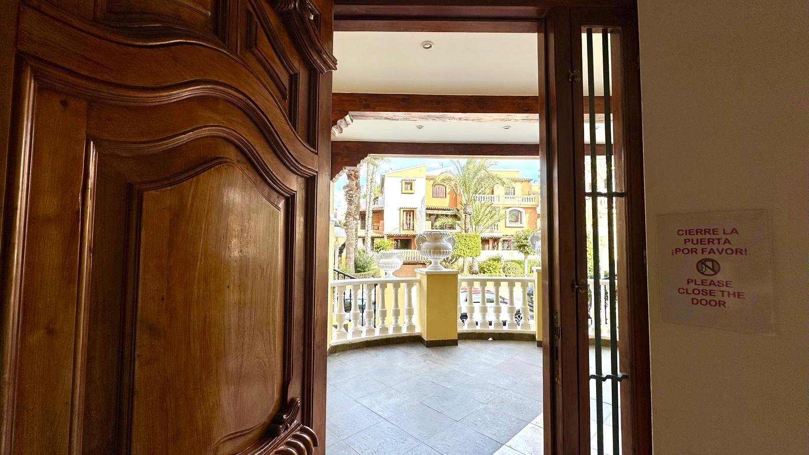 Garden in apartment for sale in Torrevieja