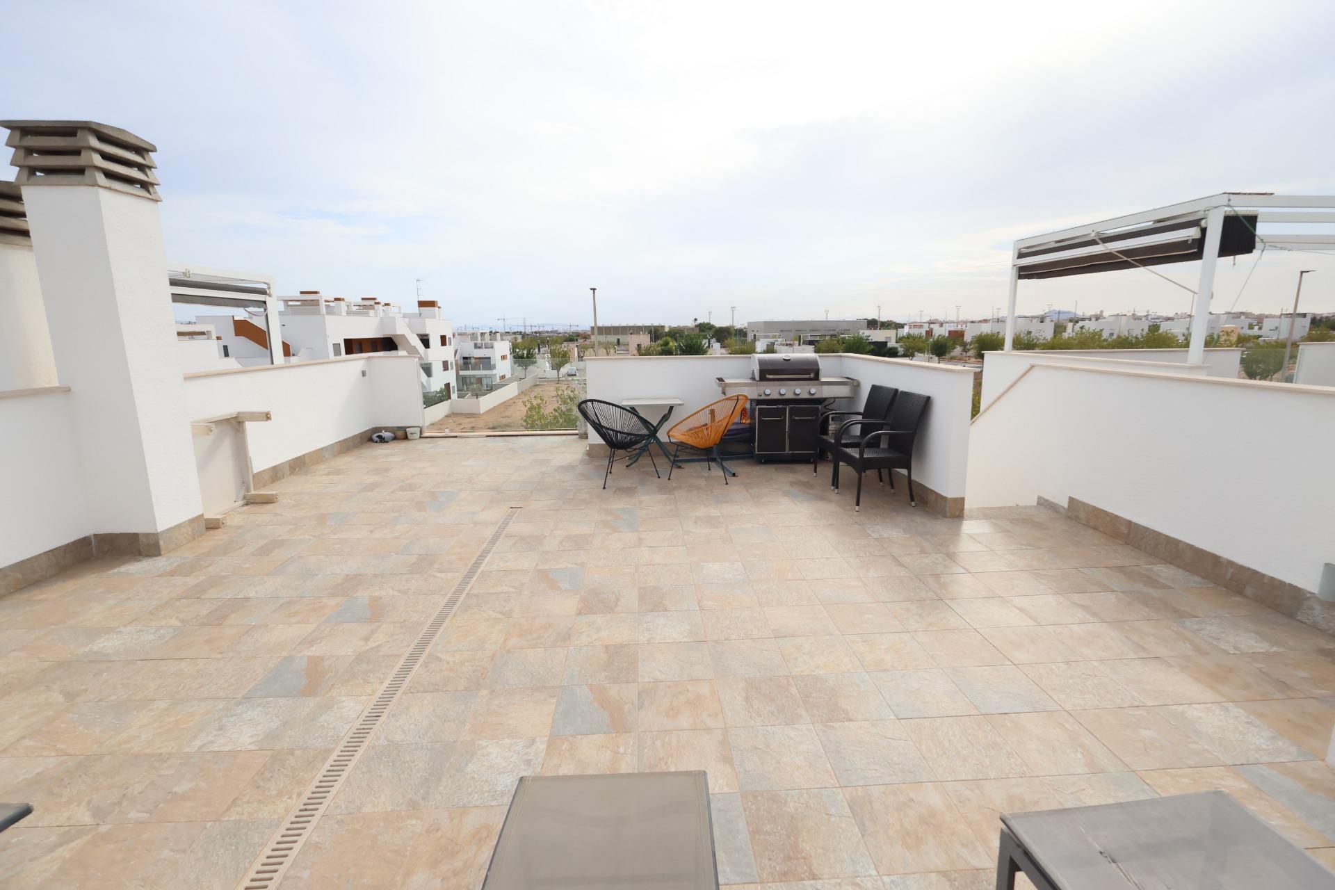 Garden in bungalow for sale in Pilar de La Horadada