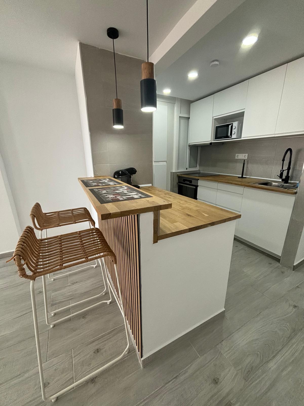 Bright apartment with sea, harbour and leisure area views – fully renovatedThis bright apartment for