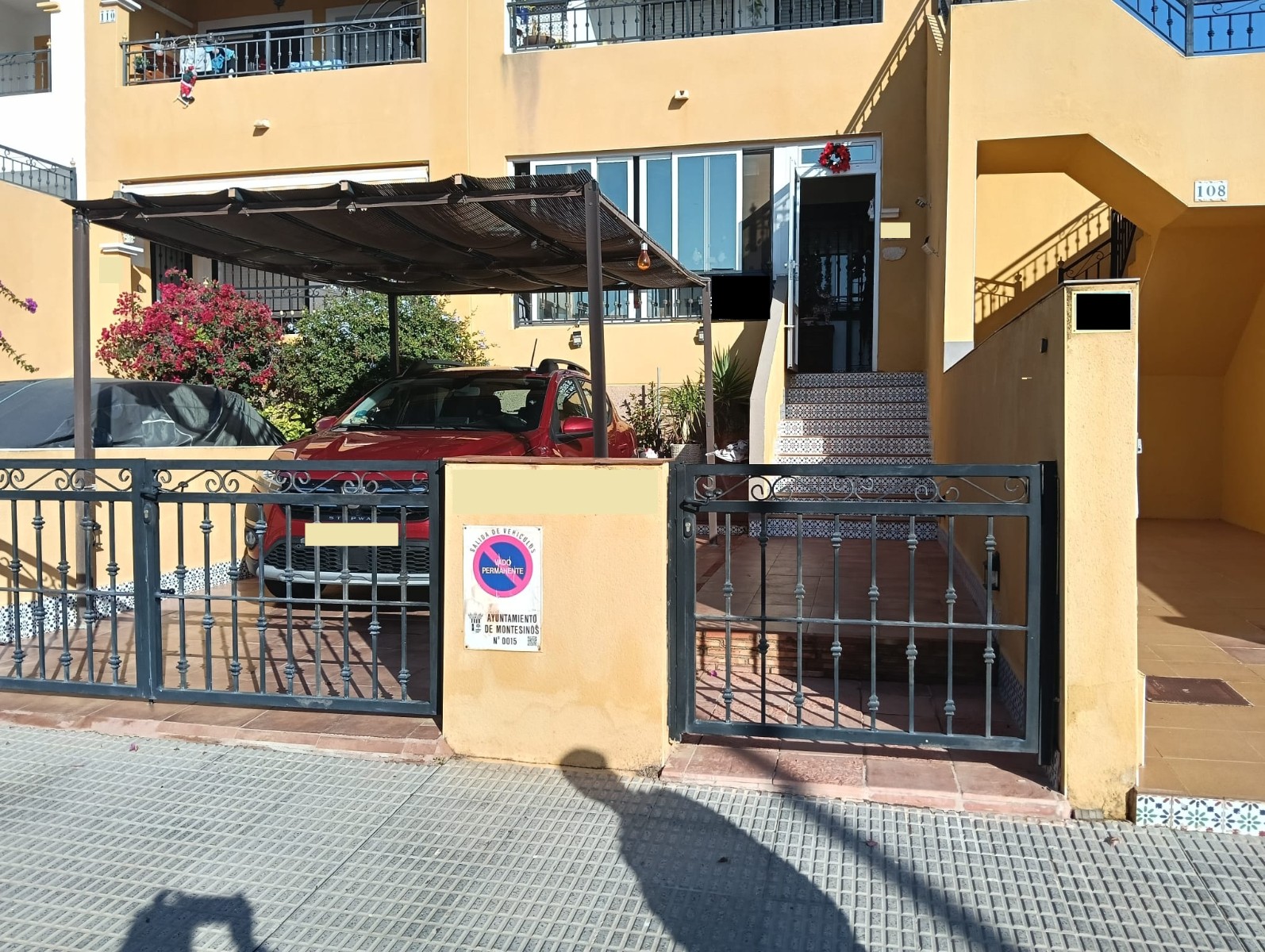 Charming ground-floor apartment in Los Montesinos, a quiet and easily accessible neighborhood, perfe