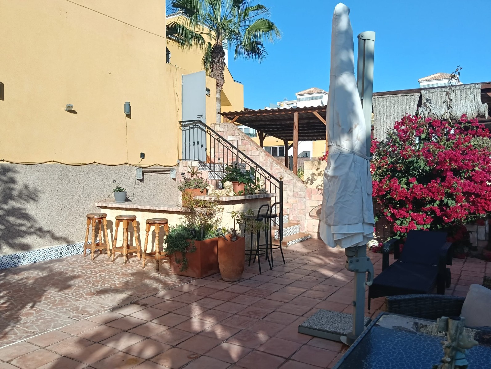 Master bedroom in apartment for sale in Los Montesinos