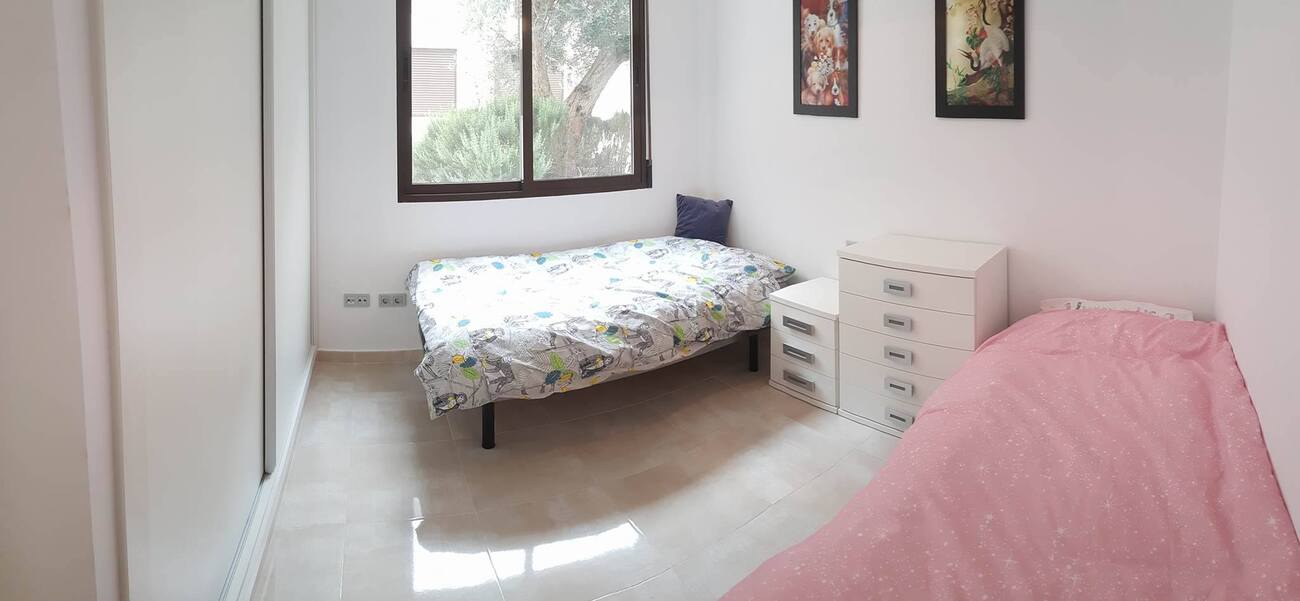 Bedroom in apartment for sale in Orihuela Costa