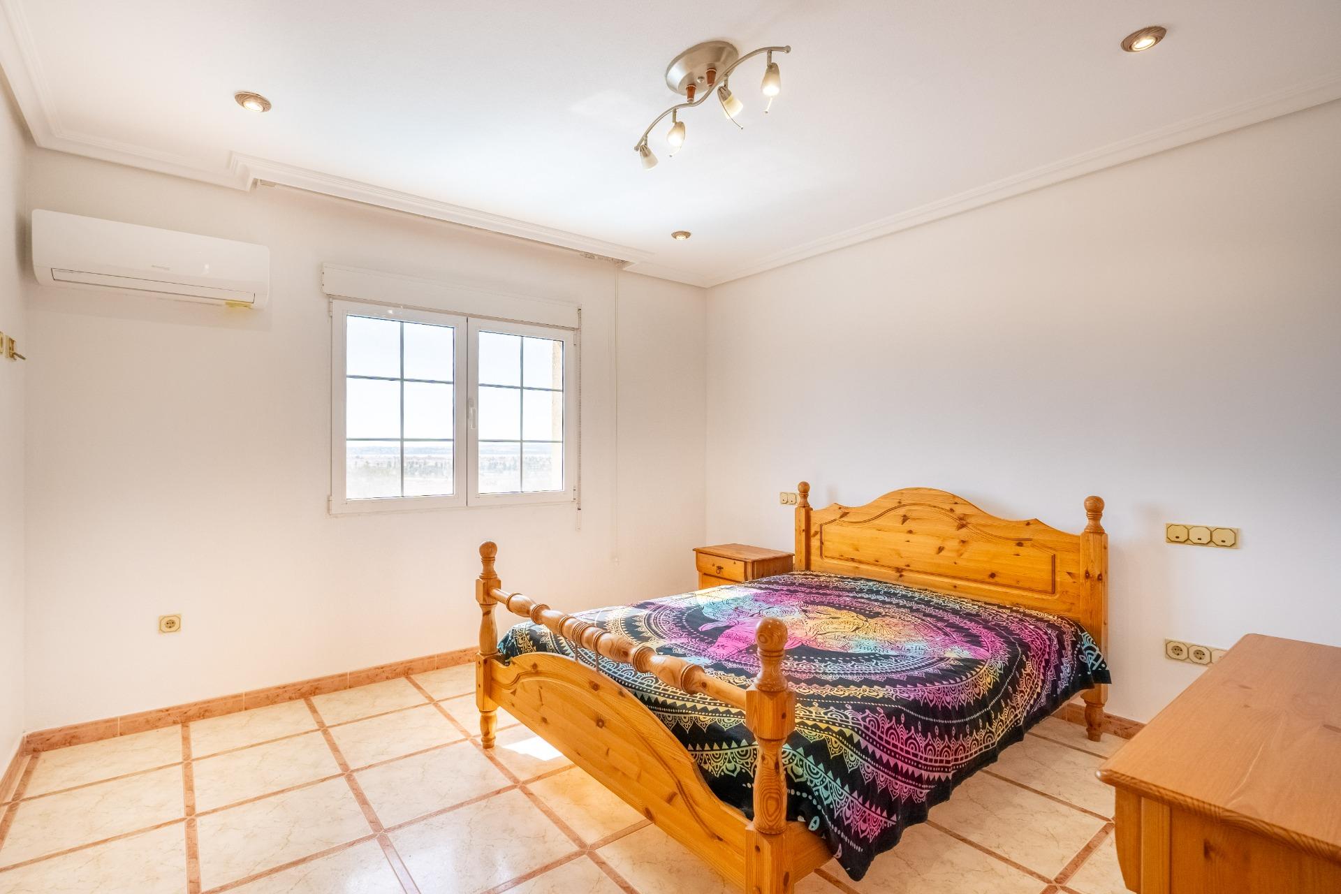 Garden in villa for sale in Torrevieja